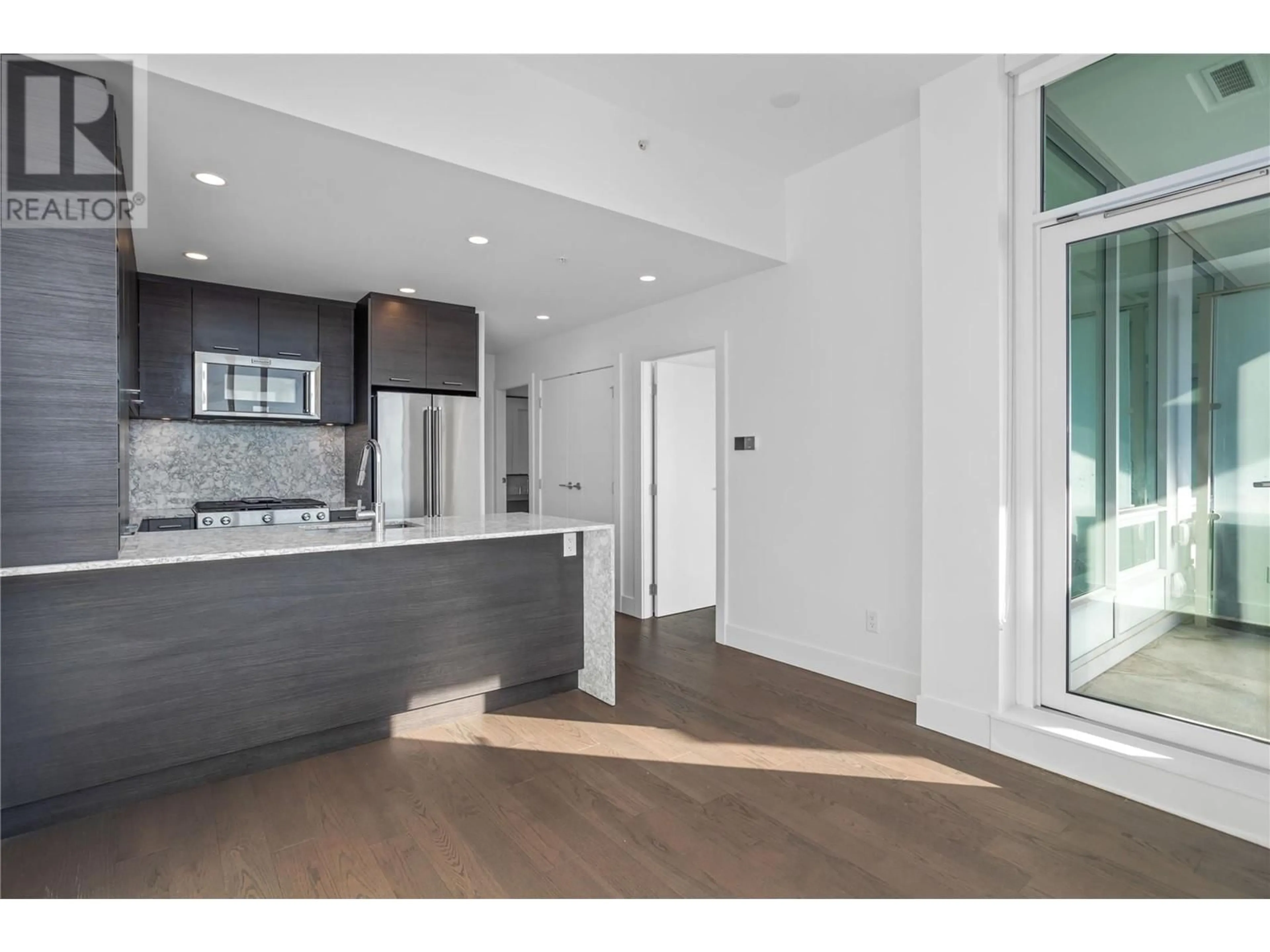 Open concept kitchen, unknown for 1006 - 1191 SUNSET DRIVE, Kelowna British Columbia V1Y0J4