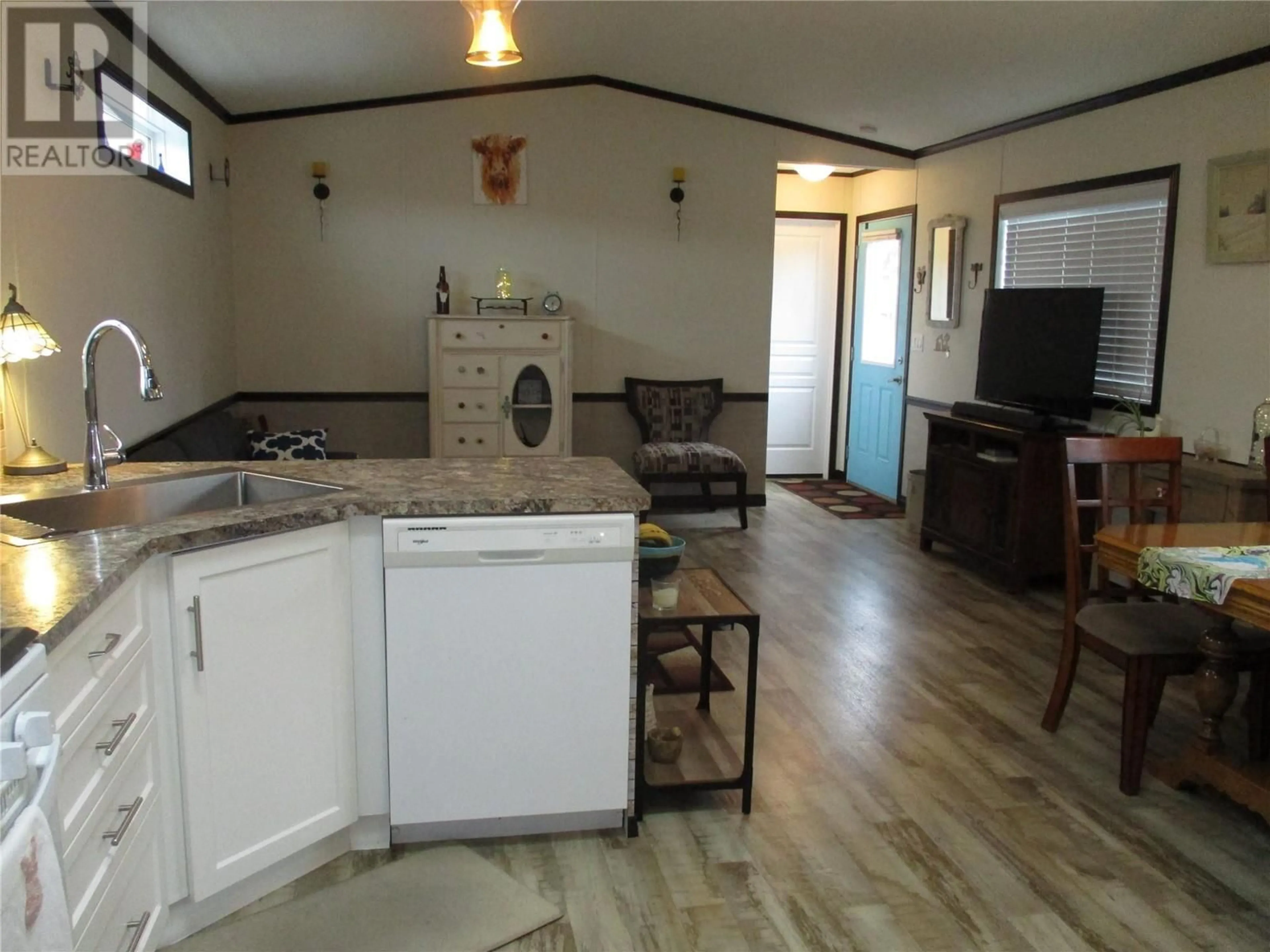 Unknown for 8 - 2261 9TH AVENUE SOUTHWEST, Salmon Arm British Columbia V1E1E5