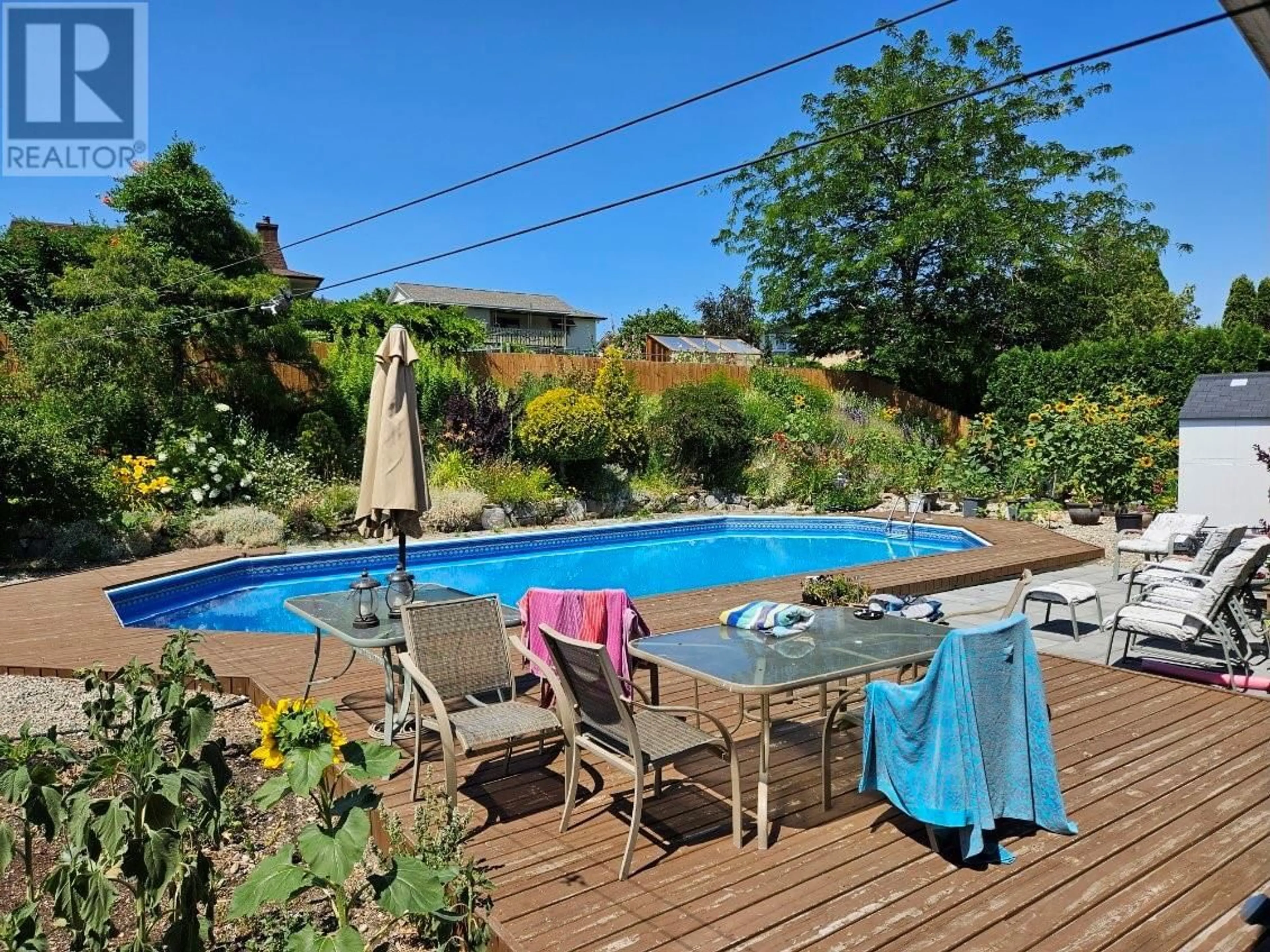 Pool for 513 Lakeview Place, Oliver British Columbia V0H1T4