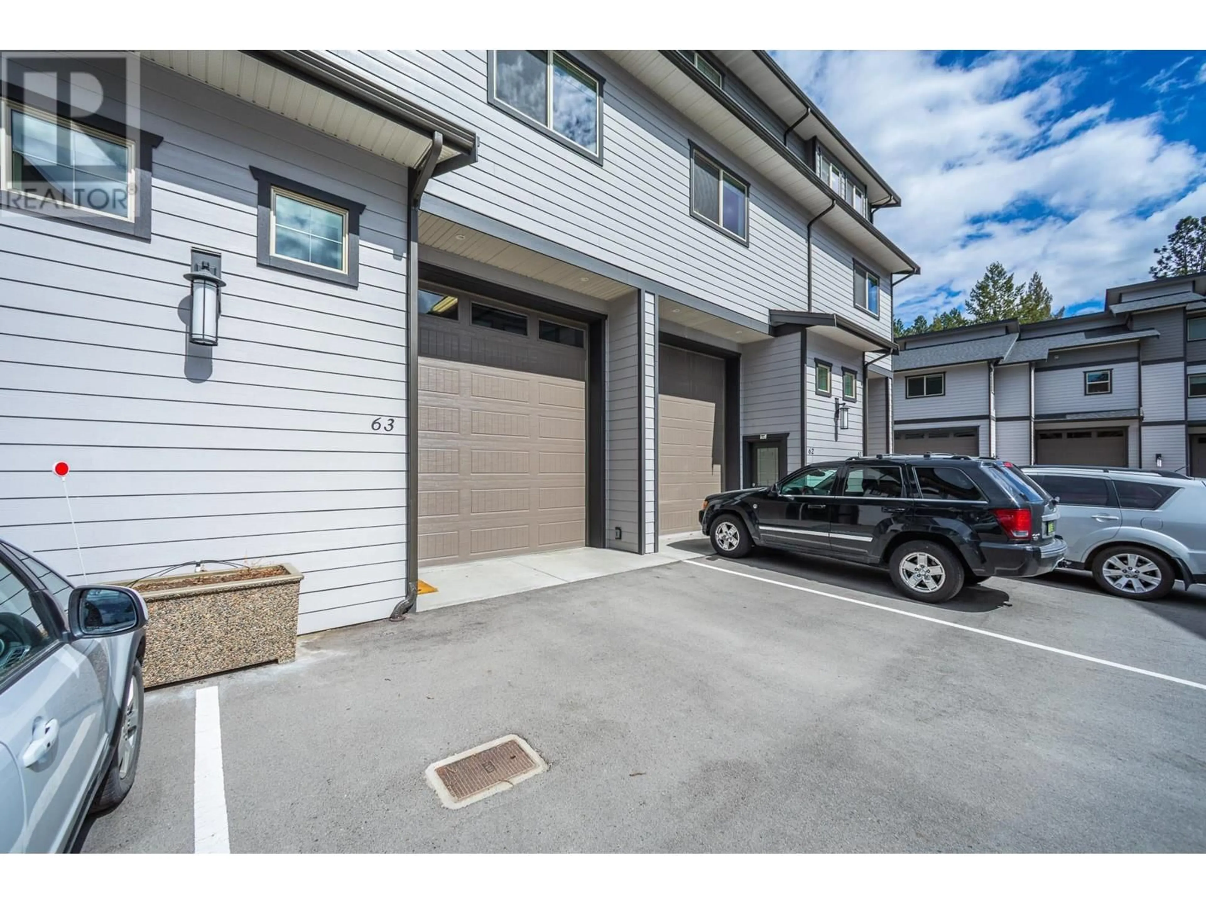 Indoor garage for 3359 Cougar Road Unit# 63, West Kelowna British Columbia V4T3G1