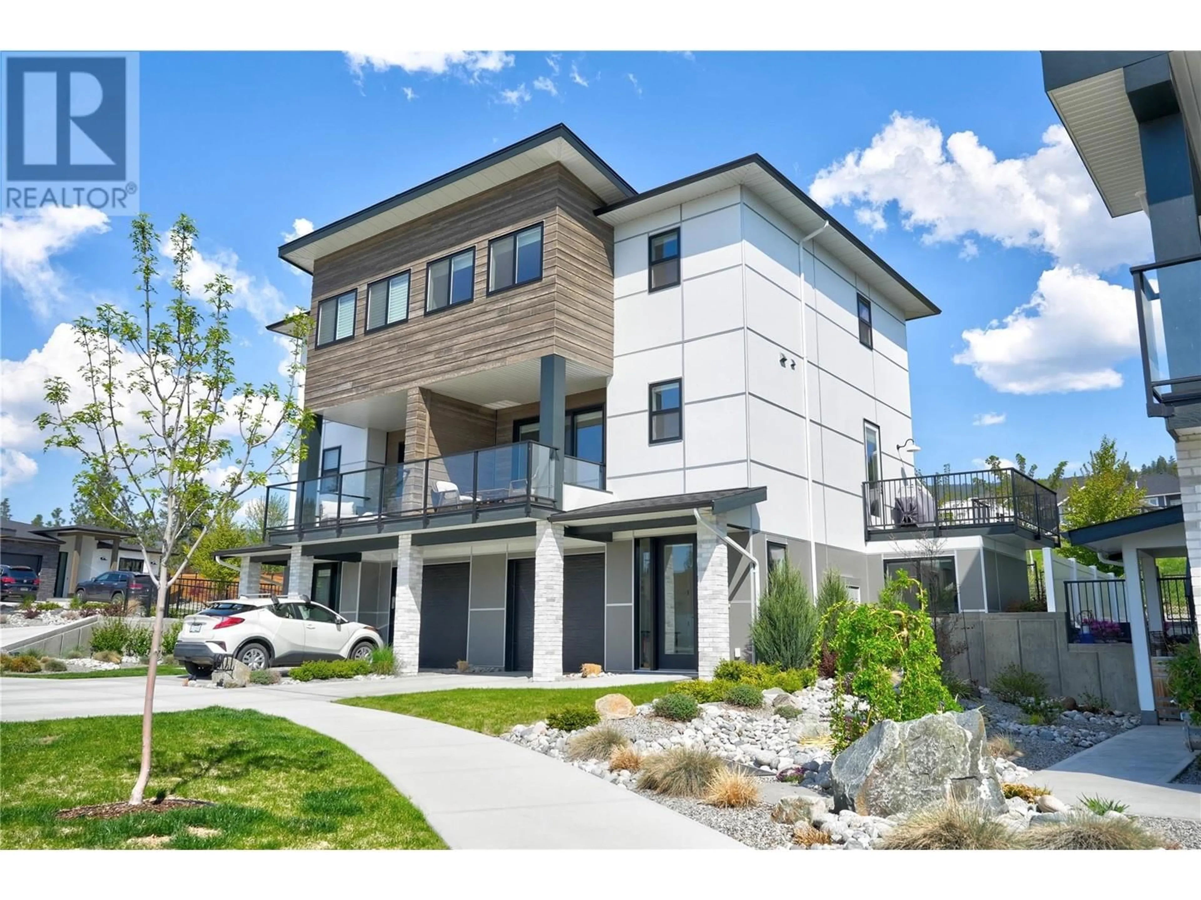 Home with vinyl exterior material, unknown for 1001 Antler Drive Unit# 101, Penticton British Columbia V2A0C8