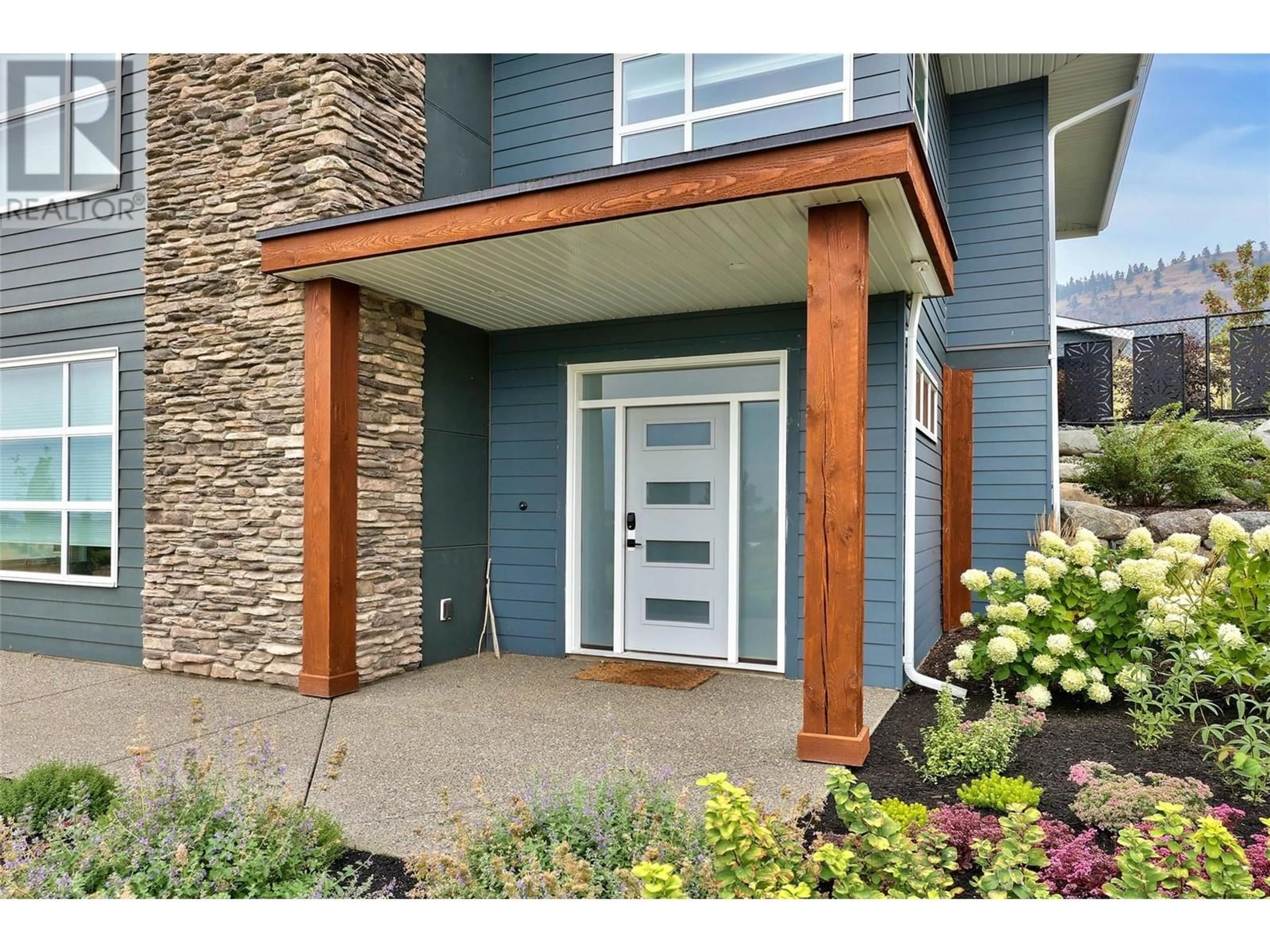 Indoor entryway for 115 CAVESSON Way, Kamloops British Columbia V1S0B3