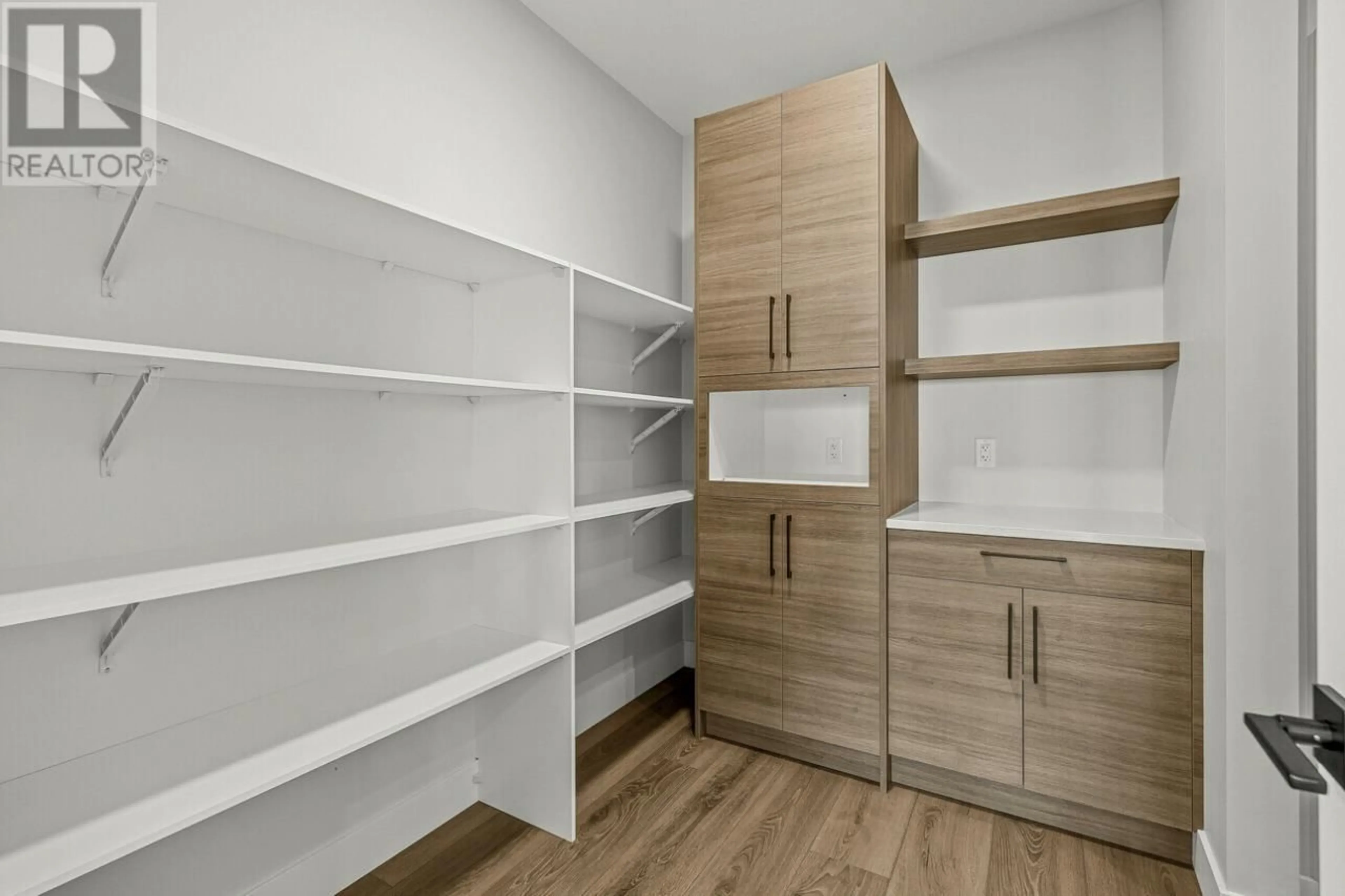 Storage room or clothes room or walk-in closet for 1078 COLLINSON COURT, Kelowna British Columbia V1W0C3
