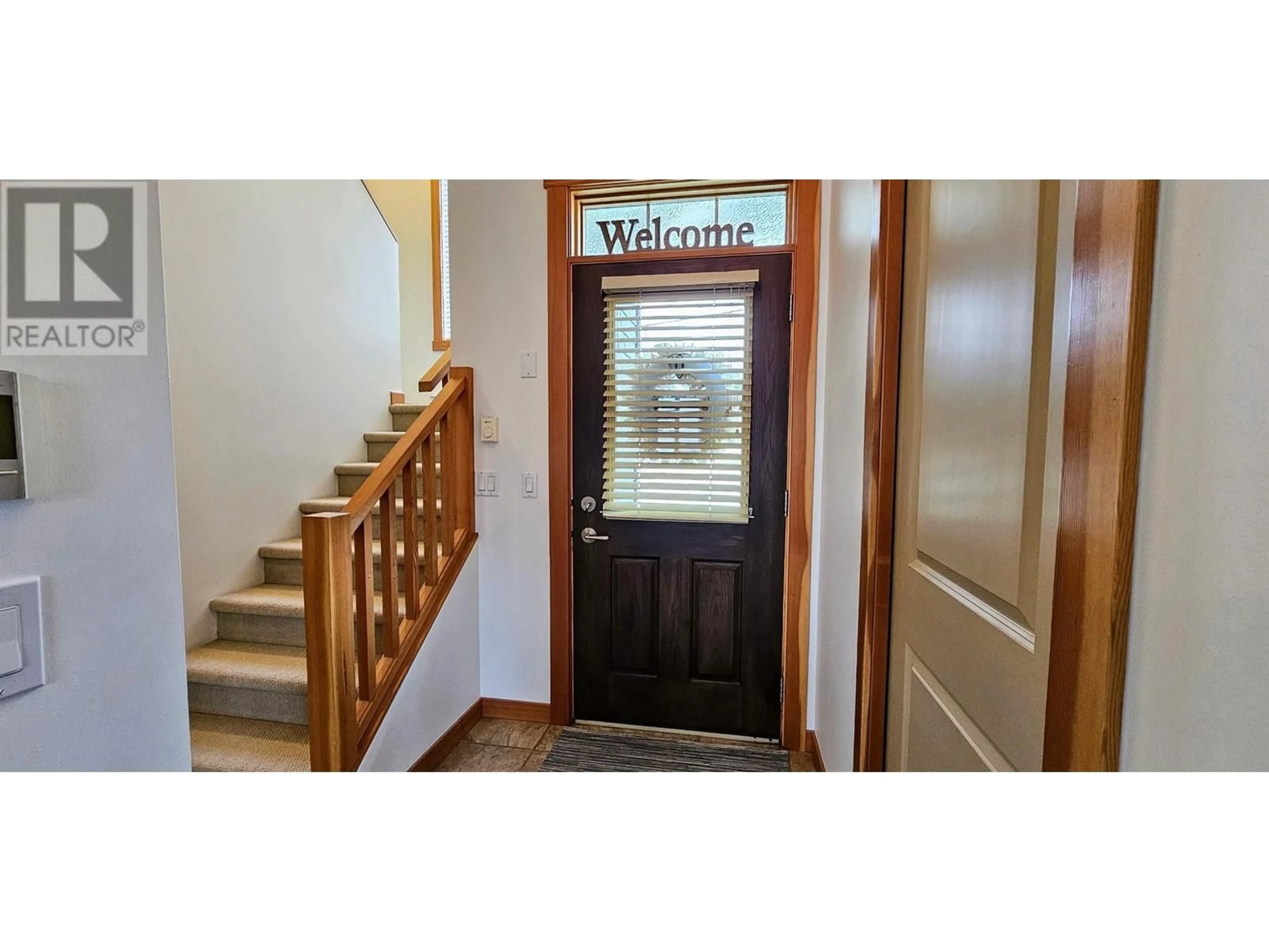 Indoor entryway for 906 6TH Avenue Unit# 1, Invermere British Columbia V0A1K0