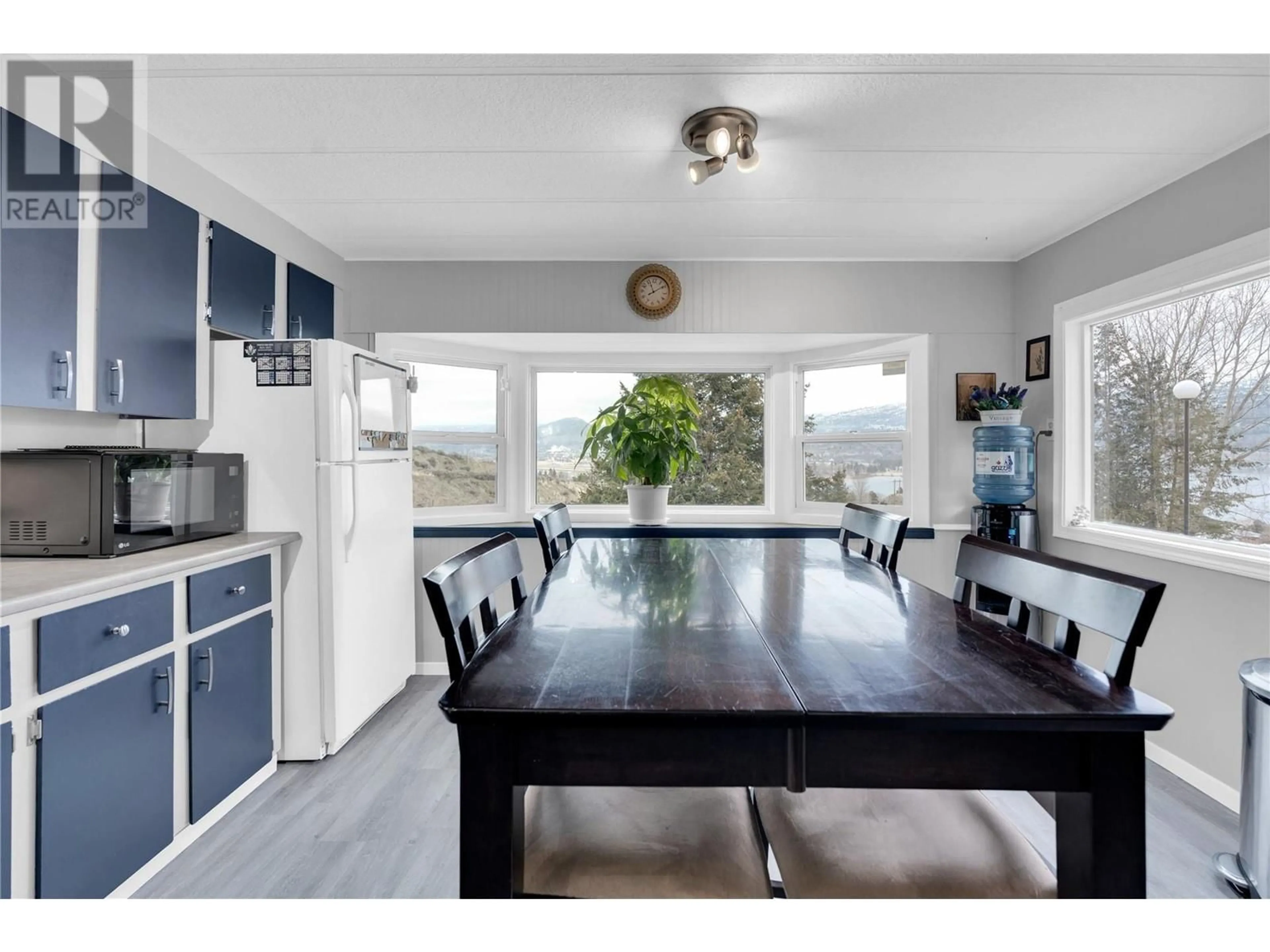 Open concept kitchen, unknown for 201 Highway 97 Unit# 63, Penticton British Columbia V2A6J7