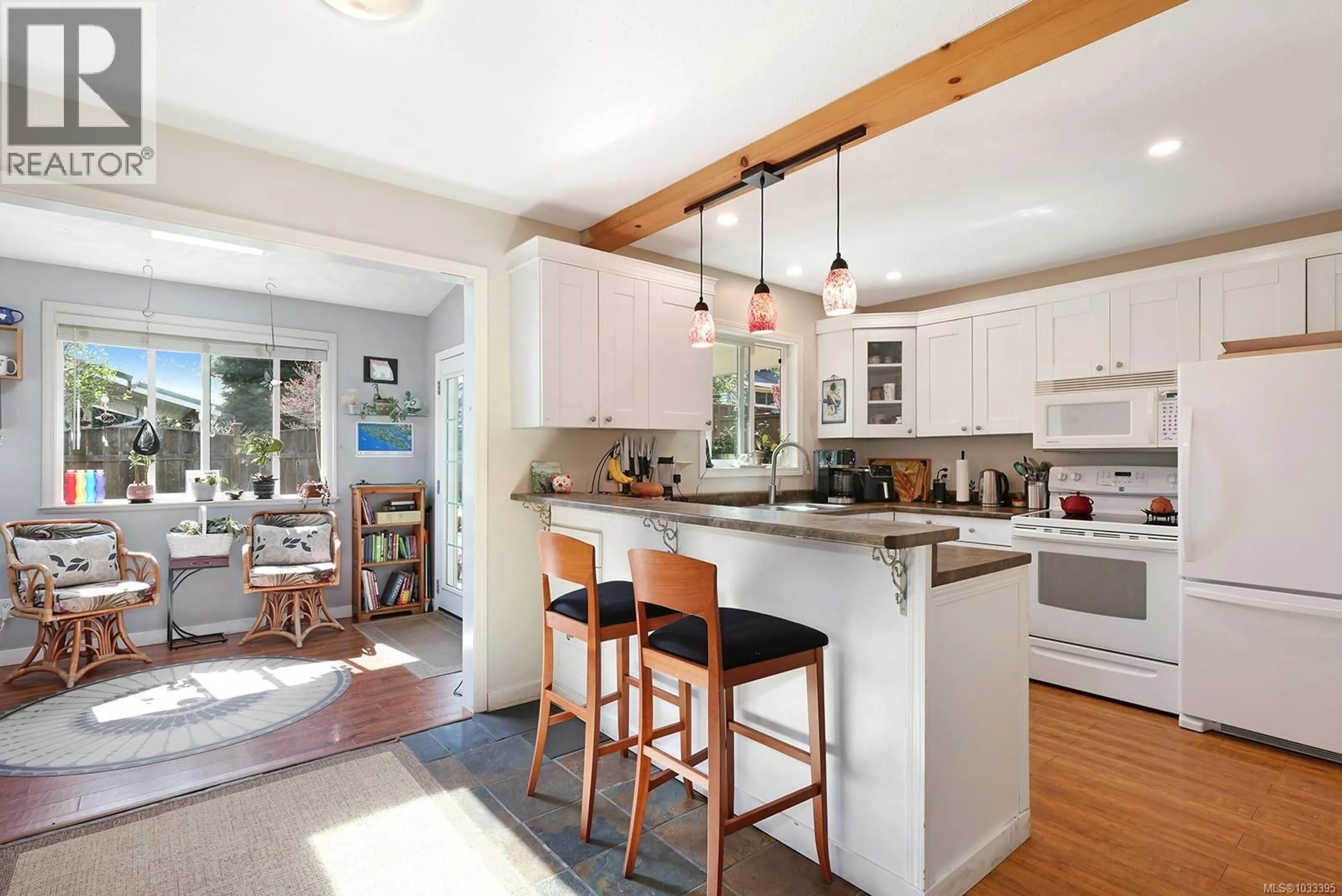 Open concept kitchen, unknown for B - 226 1ST STREET, Courtenay British Columbia V9N1A6