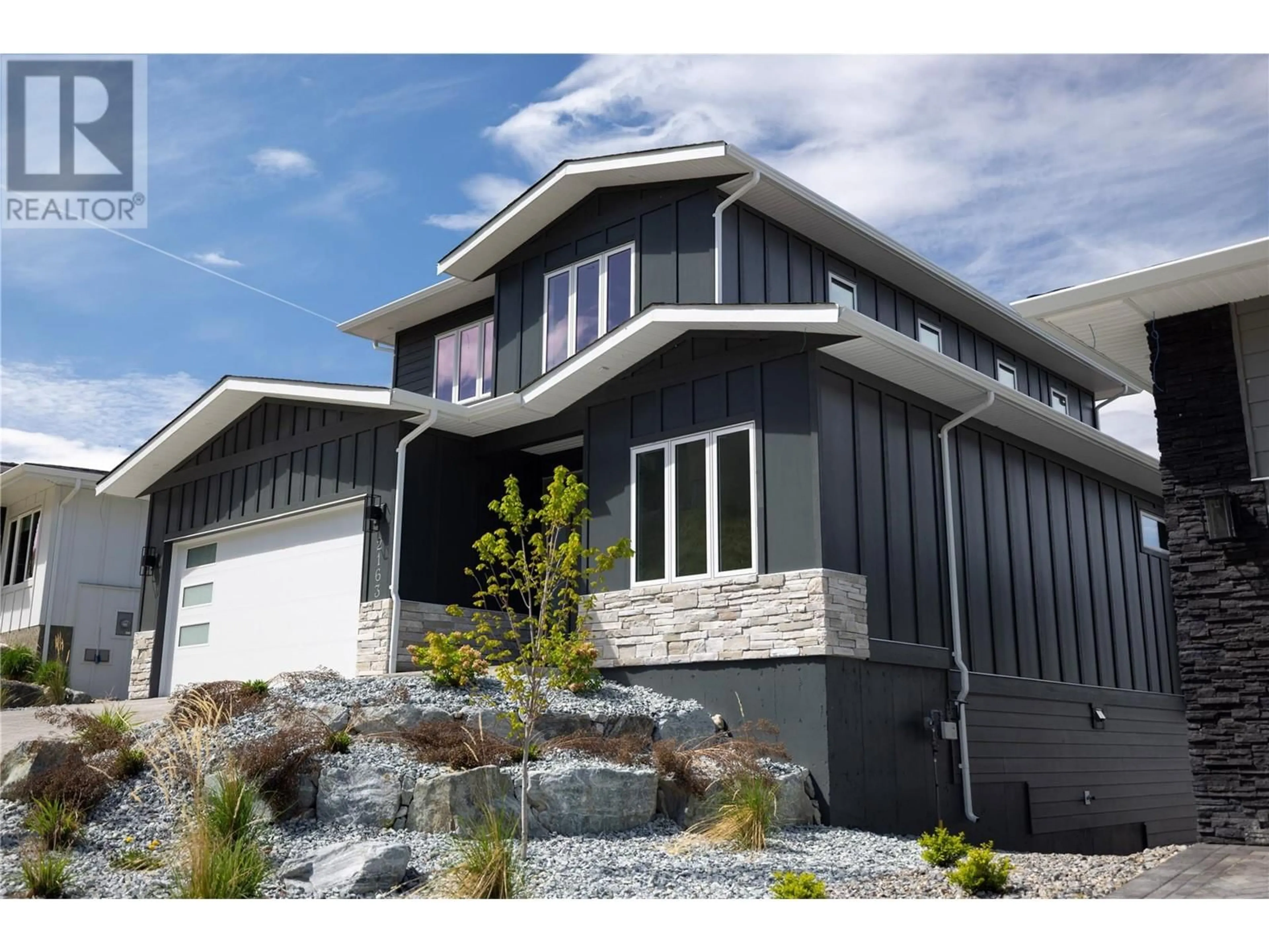 Home with vinyl exterior material, unknown for 2163 KENTUCKY CRESCENT, Kelowna British Columbia V1P0A2