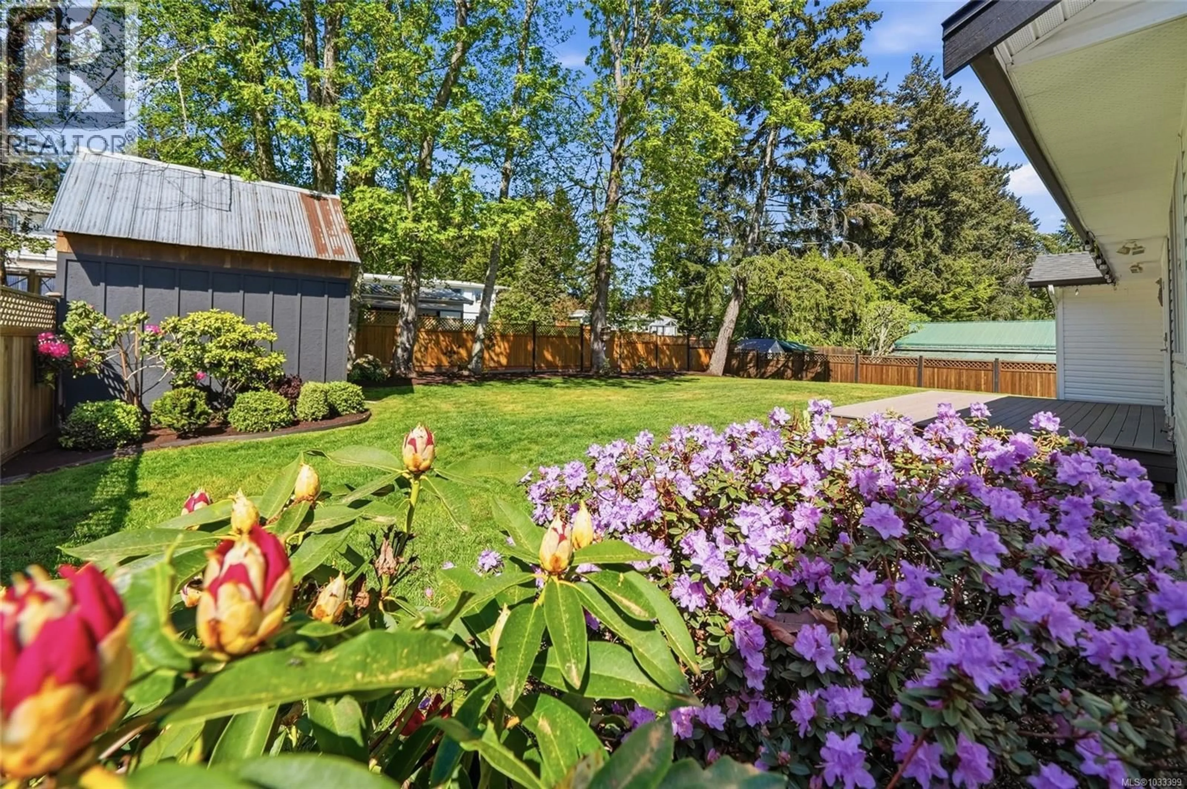 Patio, street for 2395 COLLINS CRESCENT, Nanoose Bay British Columbia V9P9K4