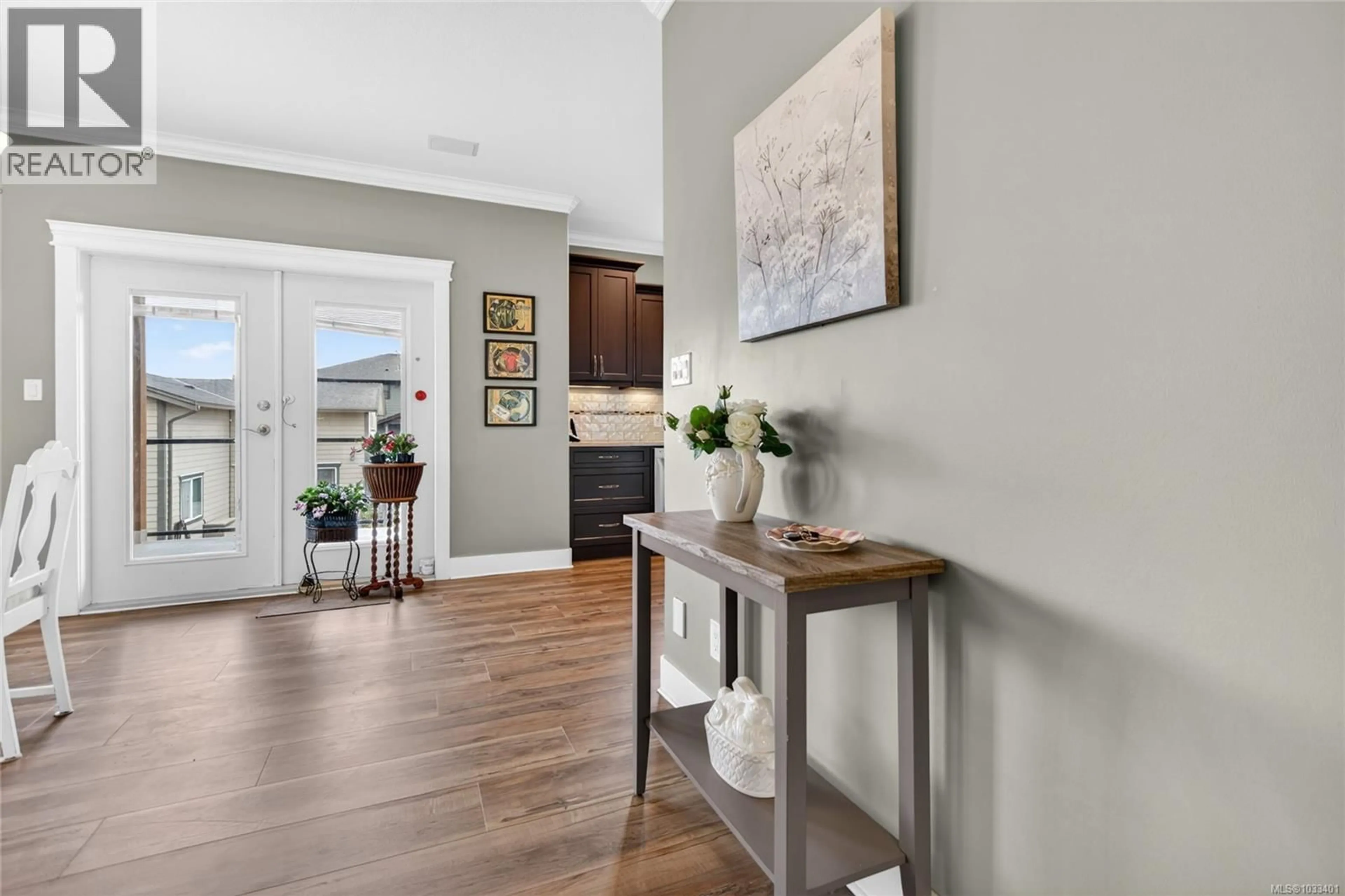 Indoor entryway for 726 CAMELEON DRIVE, Campbell River British Columbia V9H0A7