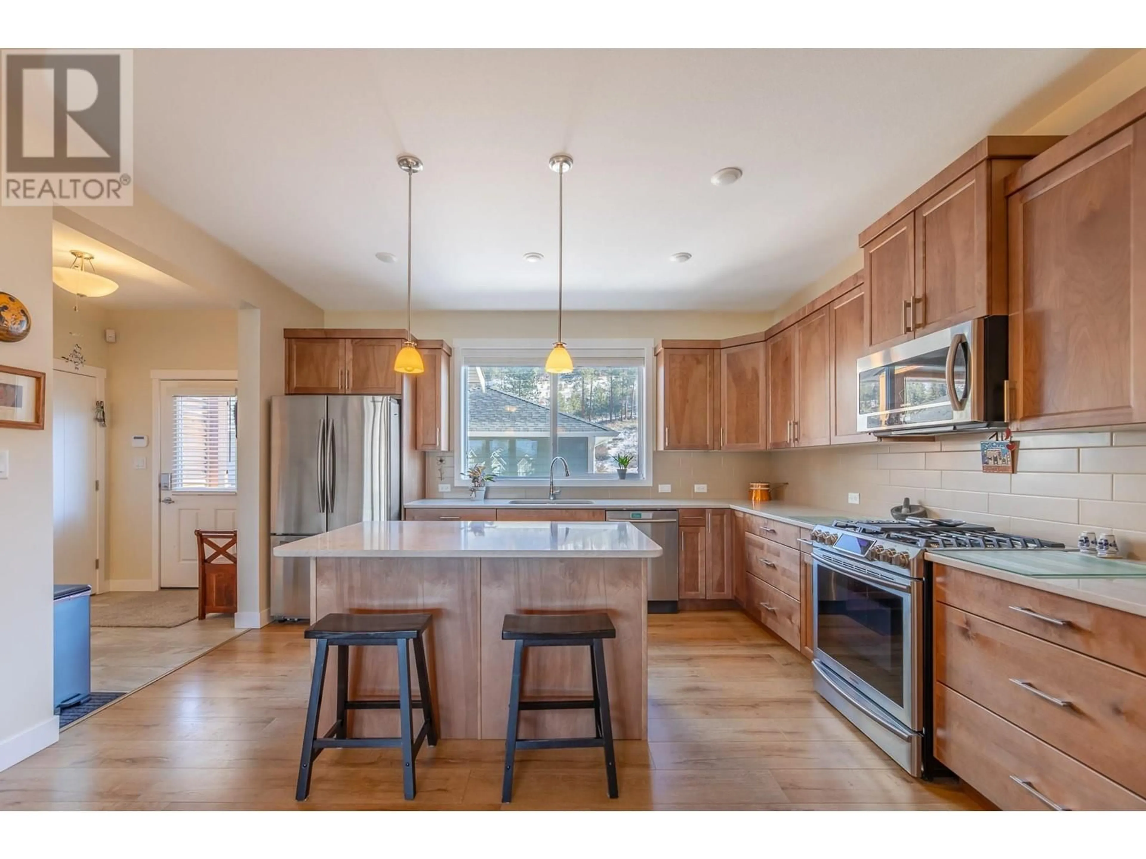 Open concept kitchen, unknown for 926 Holden Road, Penticton British Columbia V2A9G6