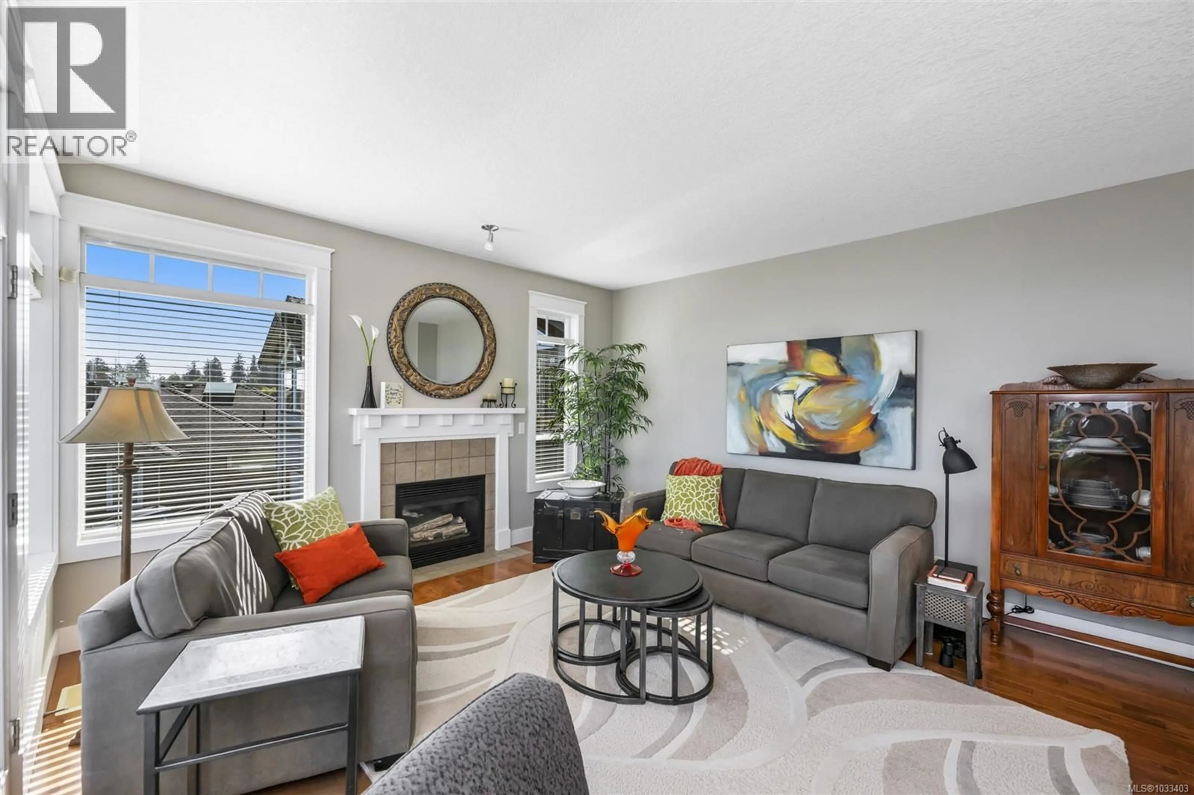 Living room with furniture, unknown for 3315 DOGWOOD ROAD, Chemainus British Columbia V0R1K2