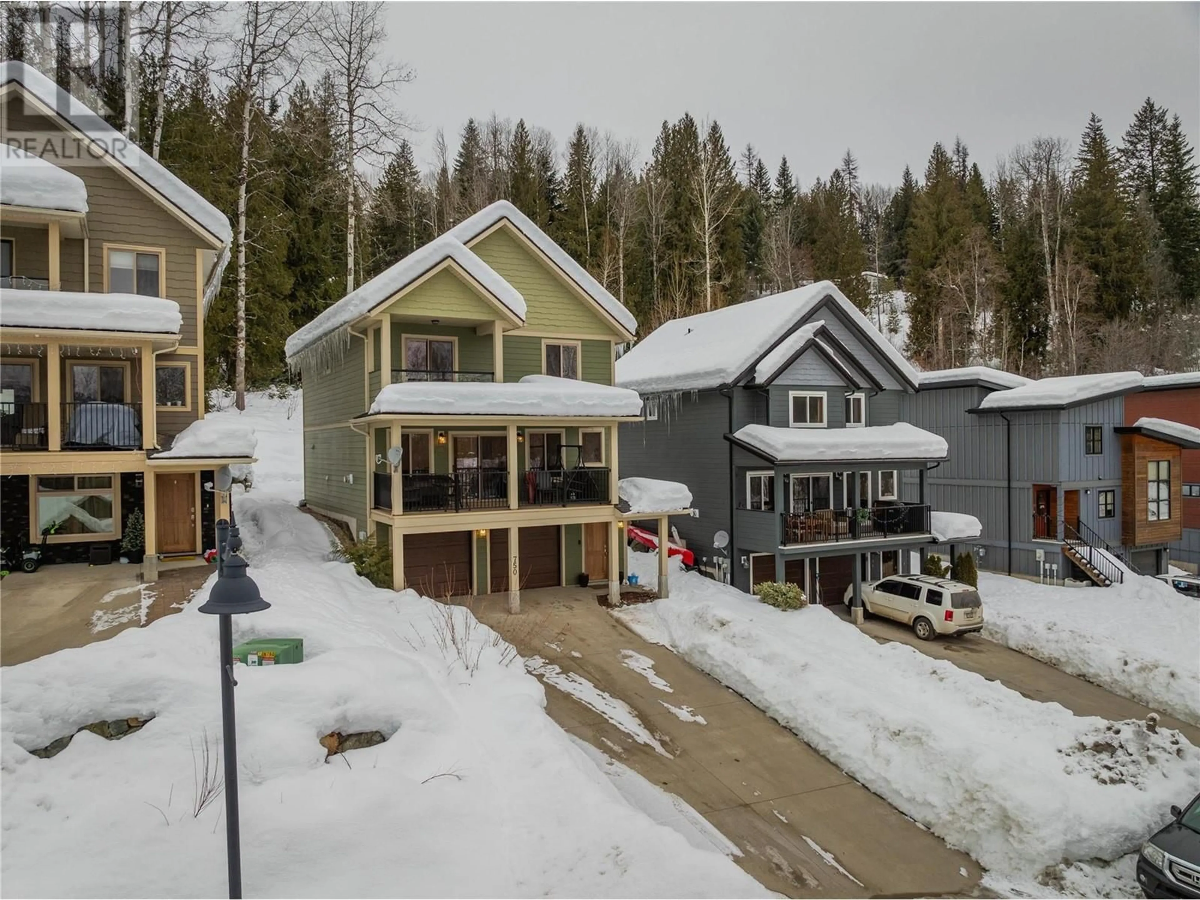 A pic from outside/outdoor area/front of a property/back of a property/a pic from drone, unknown for 750 REDSTONE Drive, Rossland British Columbia V0G1Y0