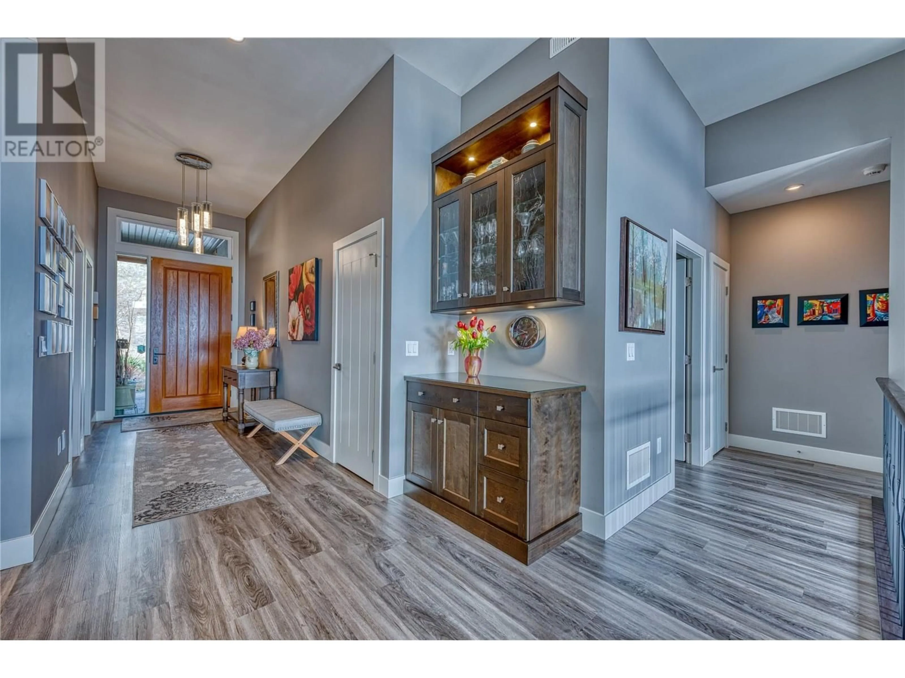 Indoor entryway for 3579 RANCH ROAD, West Kelowna British Columbia V4T1A1