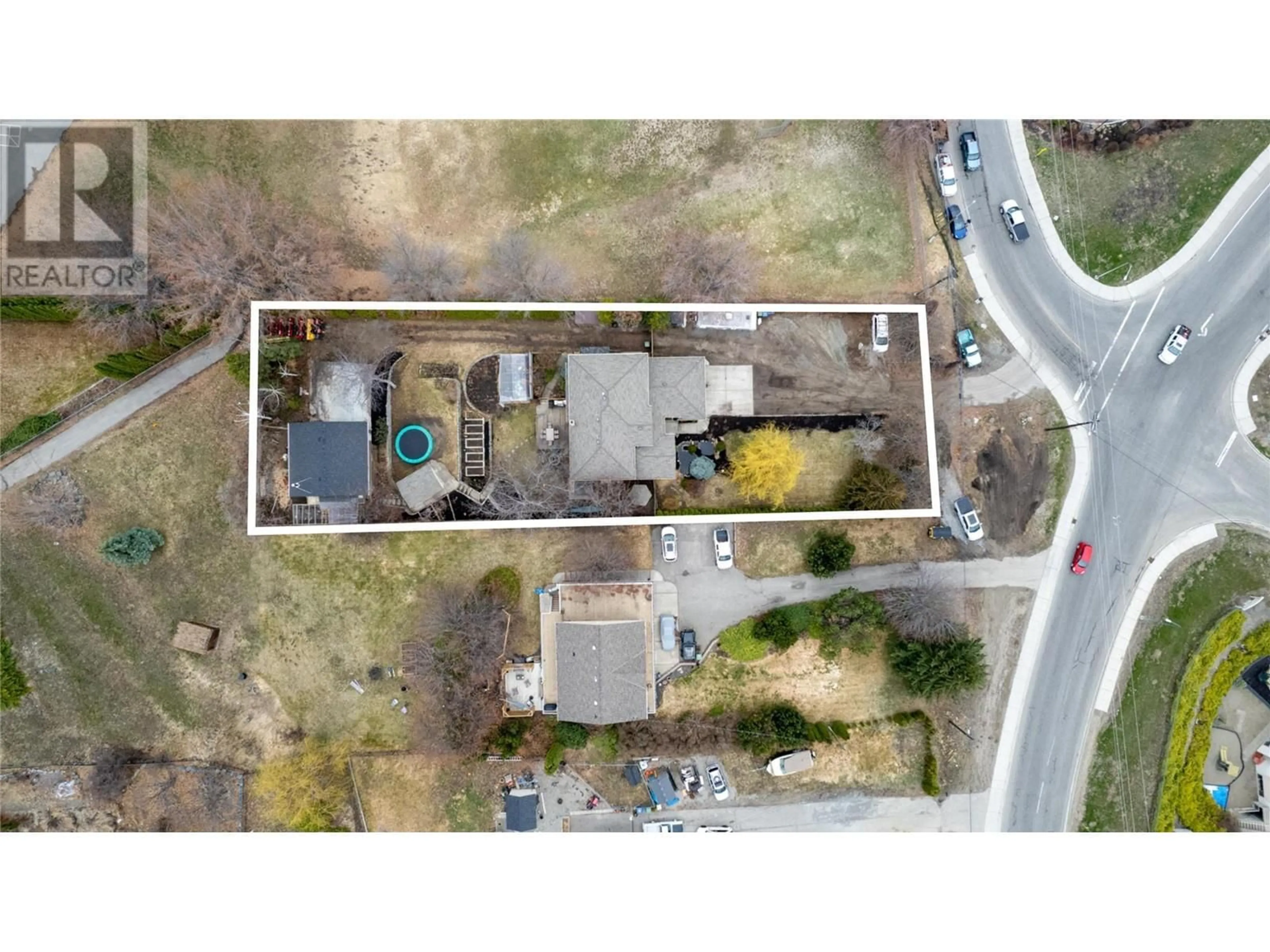 A pic from outside/outdoor area/front of a property/back of a property/a pic from drone, building for 1189 HUDSON ROAD, West Kelowna British Columbia V1Z1J2
