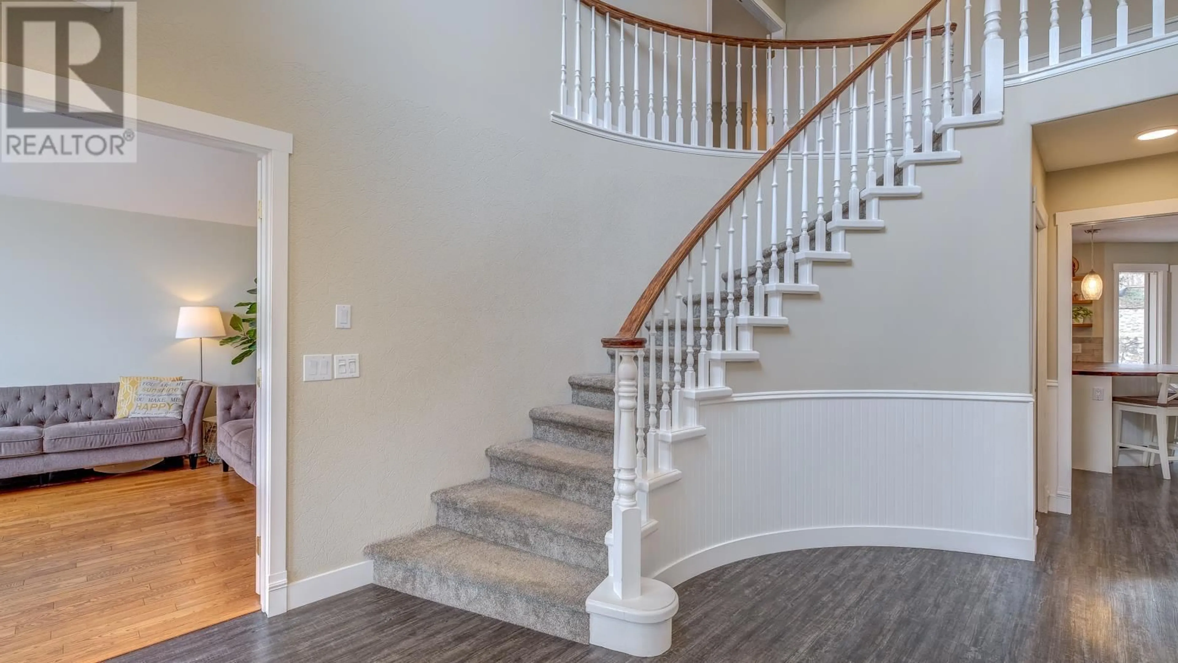 Stairs for 1189 HUDSON ROAD, West Kelowna British Columbia V1Z1J2
