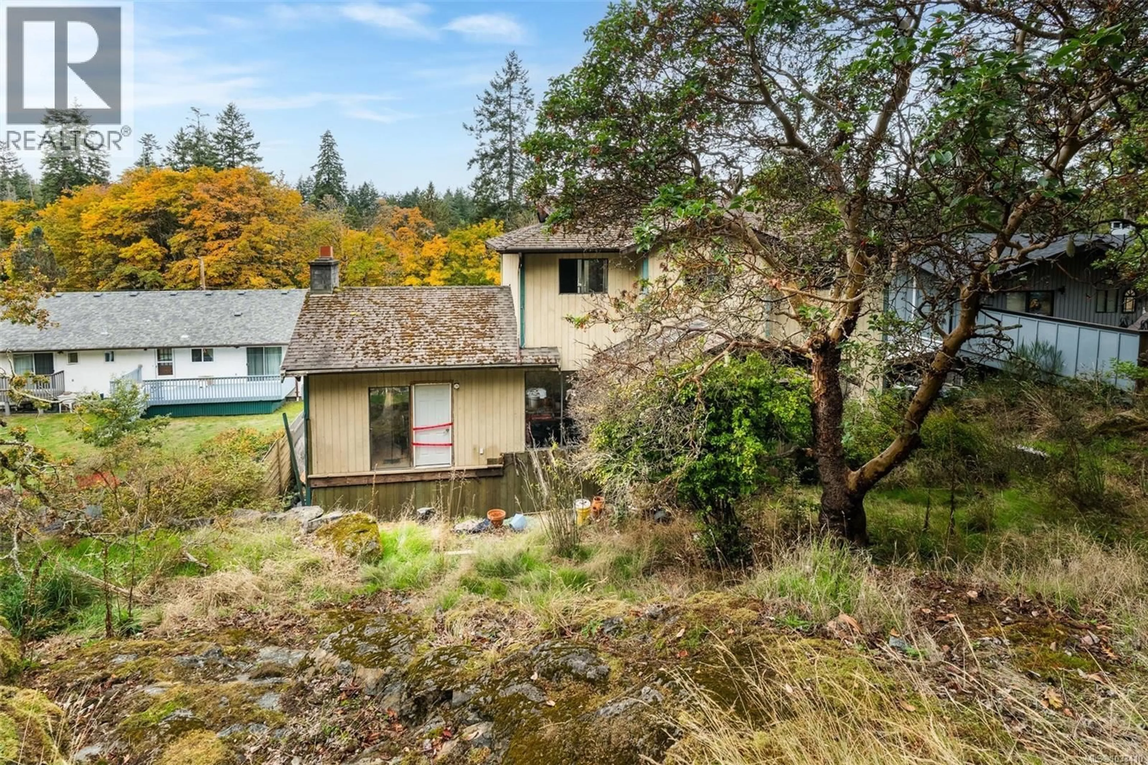 A pic from outside/outdoor area/front of a property/back of a property/a pic from drone, unknown for 2486 JEANINE DRIVE, Langford British Columbia V9B4Y1