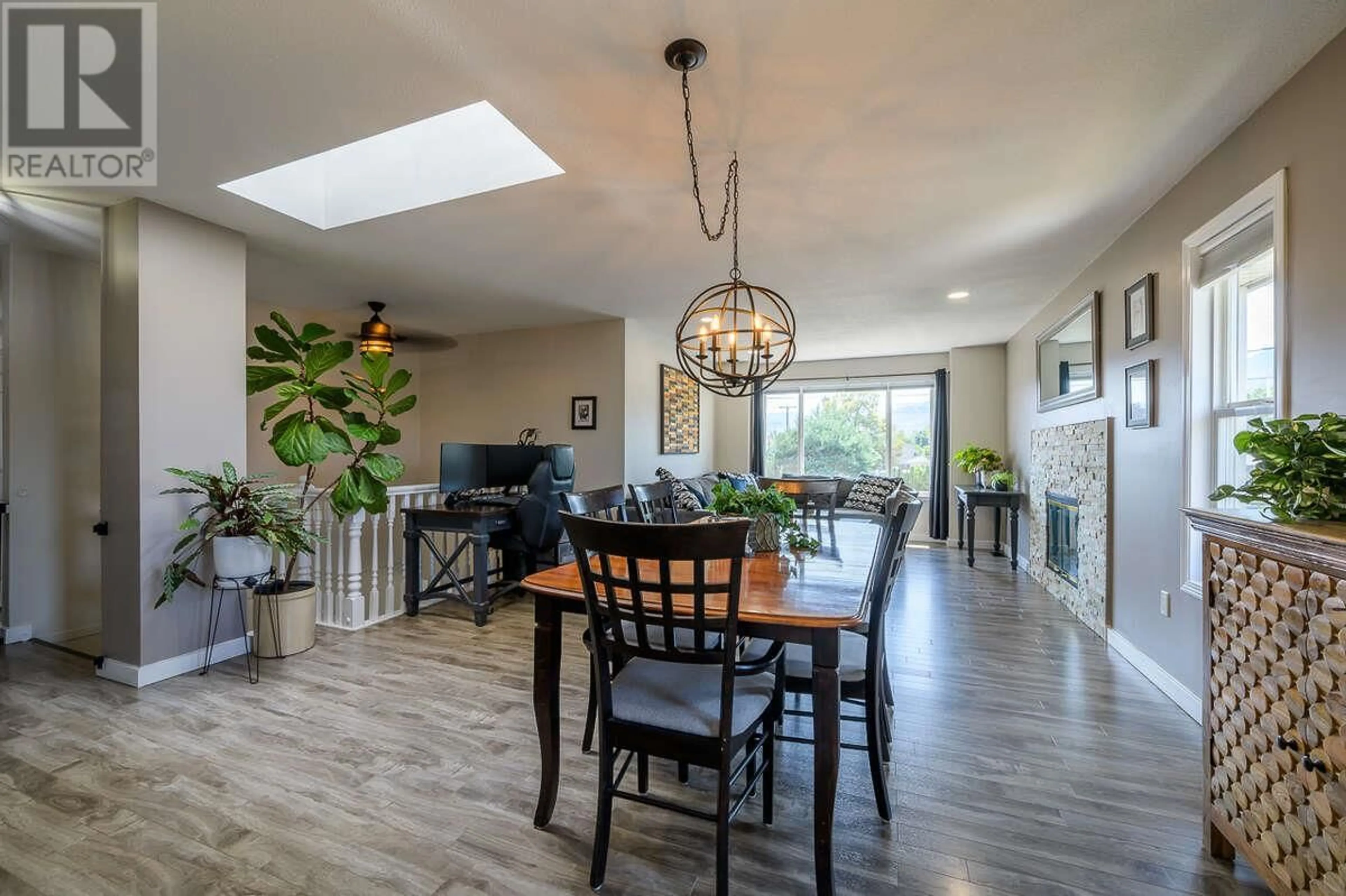 Dining room, unknown for 1050 WESTMINSTER AVENUE, Kamloops British Columbia V2B1P2