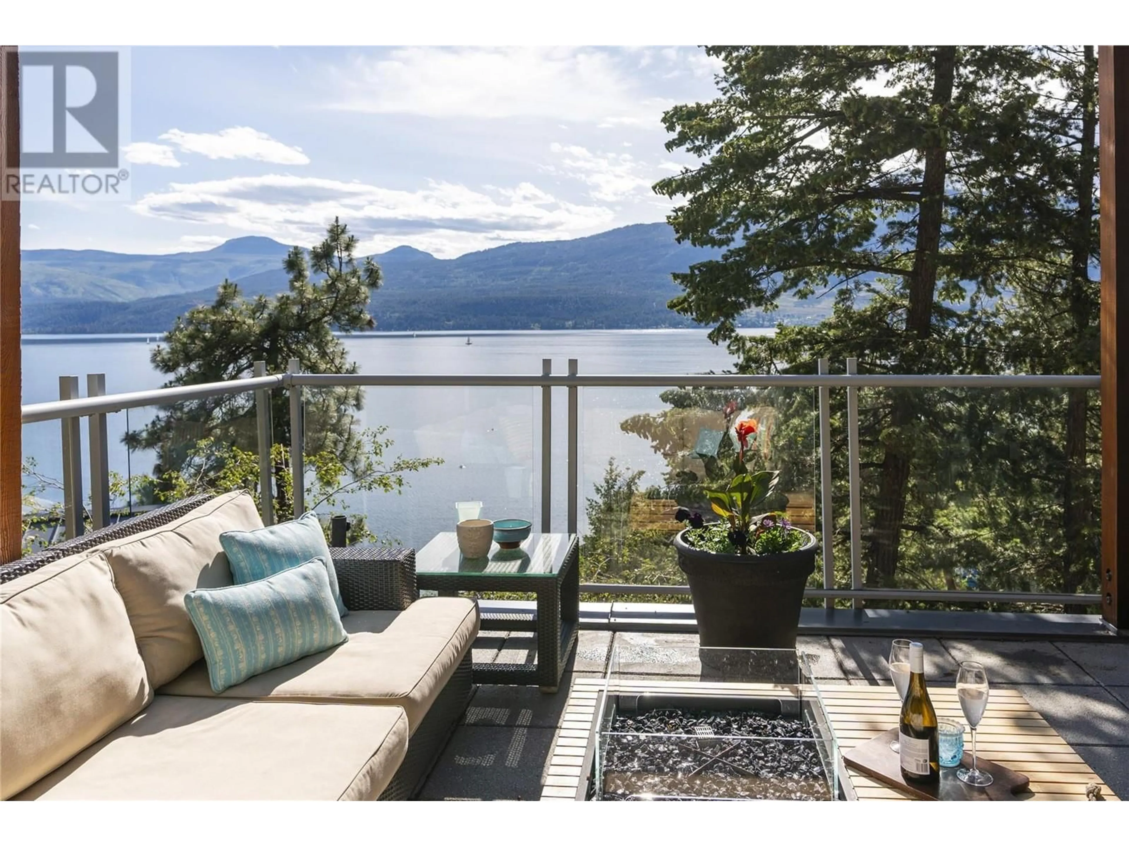 Patio, water/lake/river/ocean view for 50 - 9845 EASTSIDE ROAD, Vernon British Columbia V1H1Z2