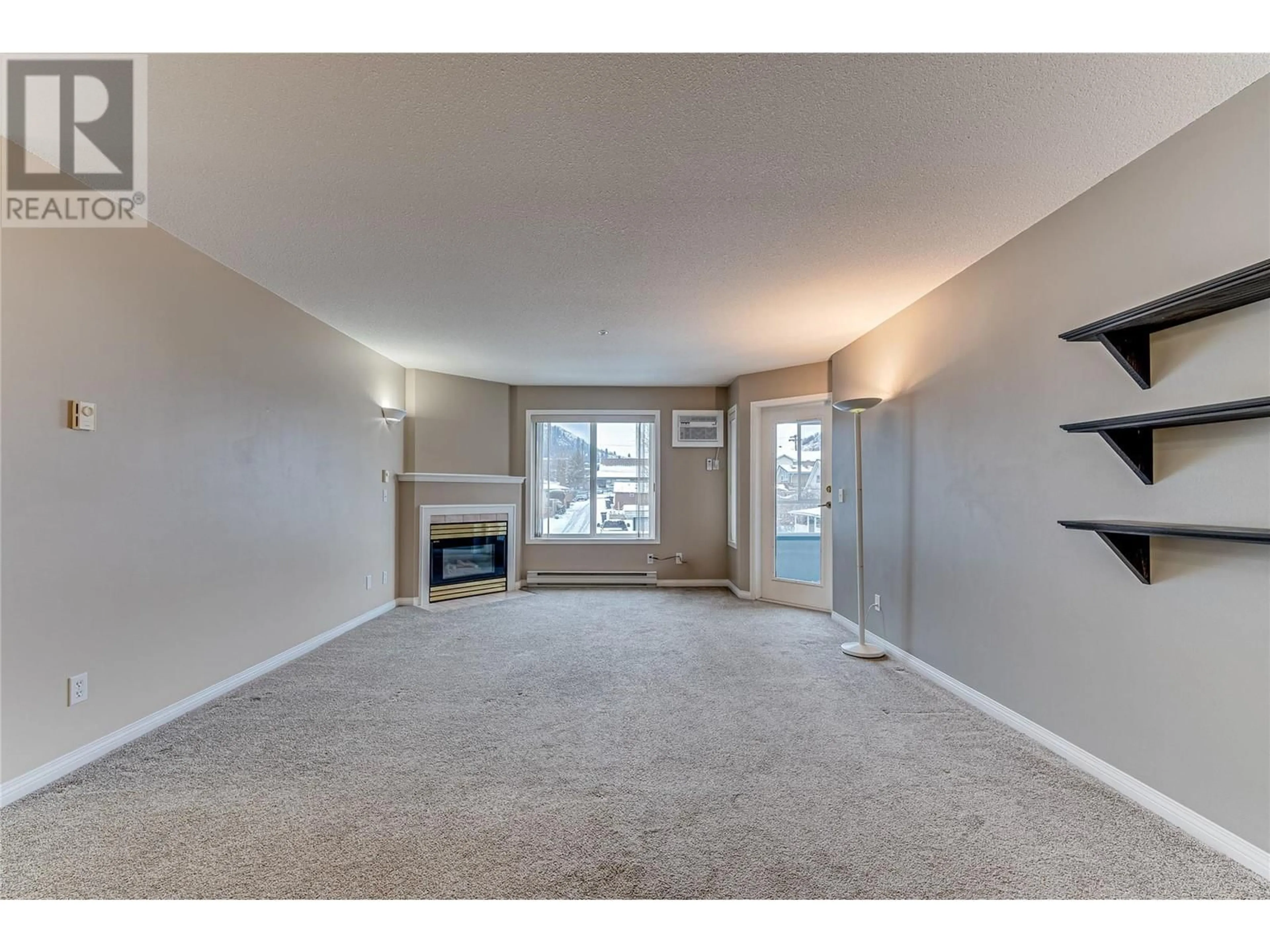 A pic of a room for 204 - 3705 30 AVENUE, Vernon British Columbia V1T2E7