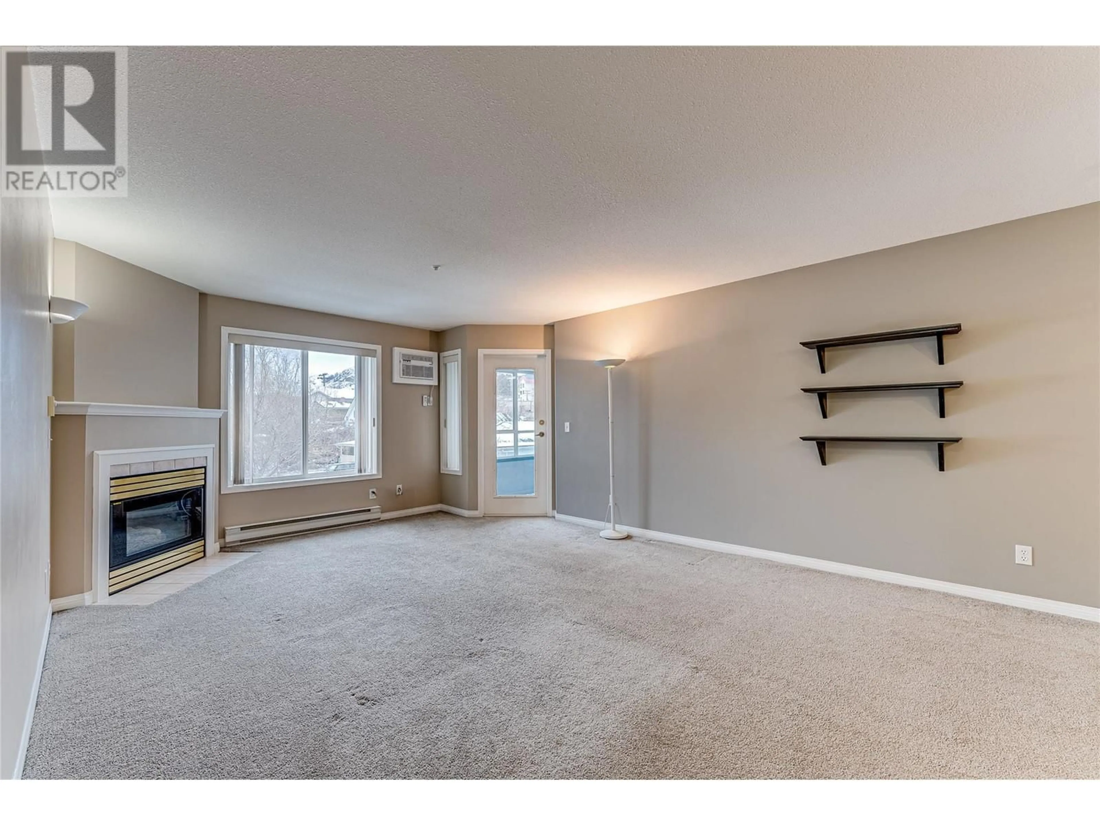 Unknown for 204 - 3705 30 AVENUE, Vernon British Columbia V1T2E7