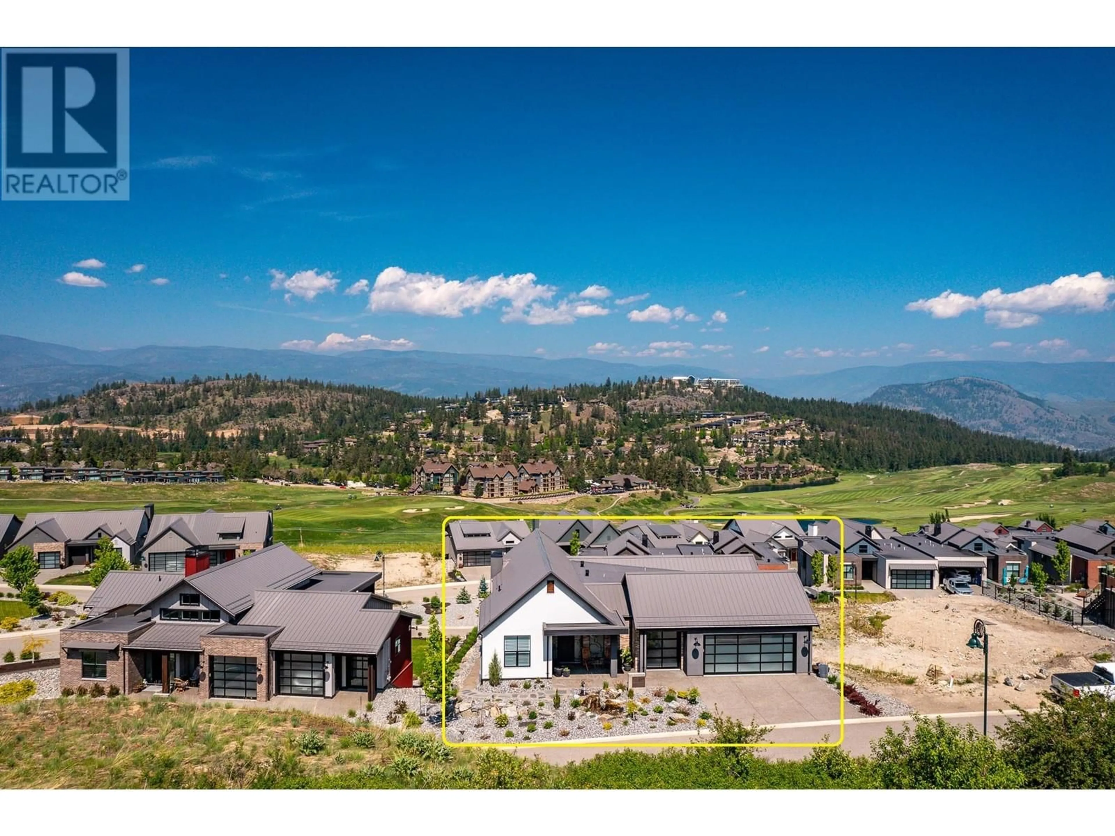 A pic from outside/outdoor area/front of a property/back of a property/a pic from drone, mountain view for 257 ASHCROFT COURT, Vernon British Columbia V1M2M1