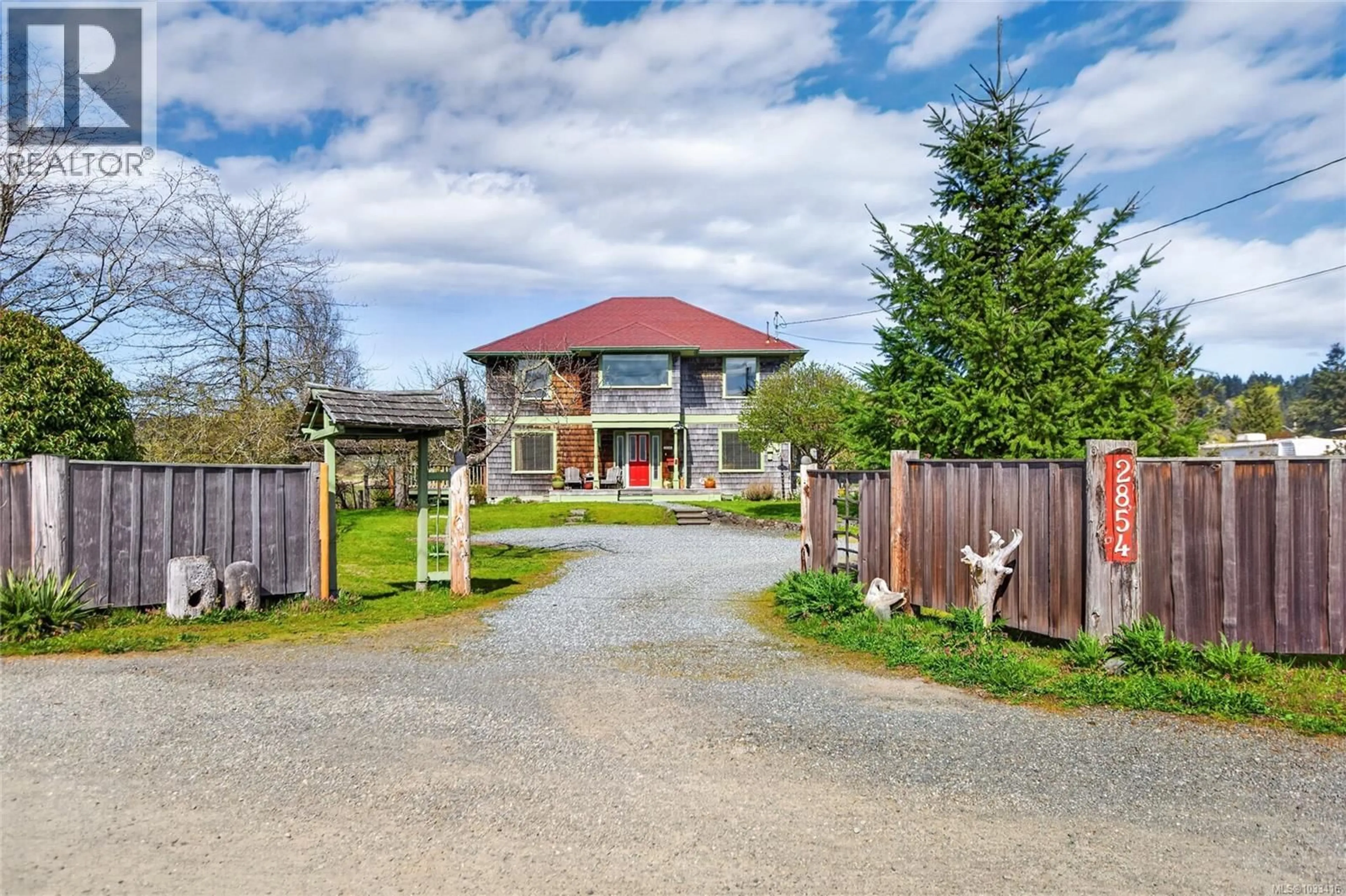 A pic from outside/outdoor area/front of a property/back of a property/a pic from drone, street for 2854 FARM VIEW ROAD, Courtenay British Columbia V9N9C7