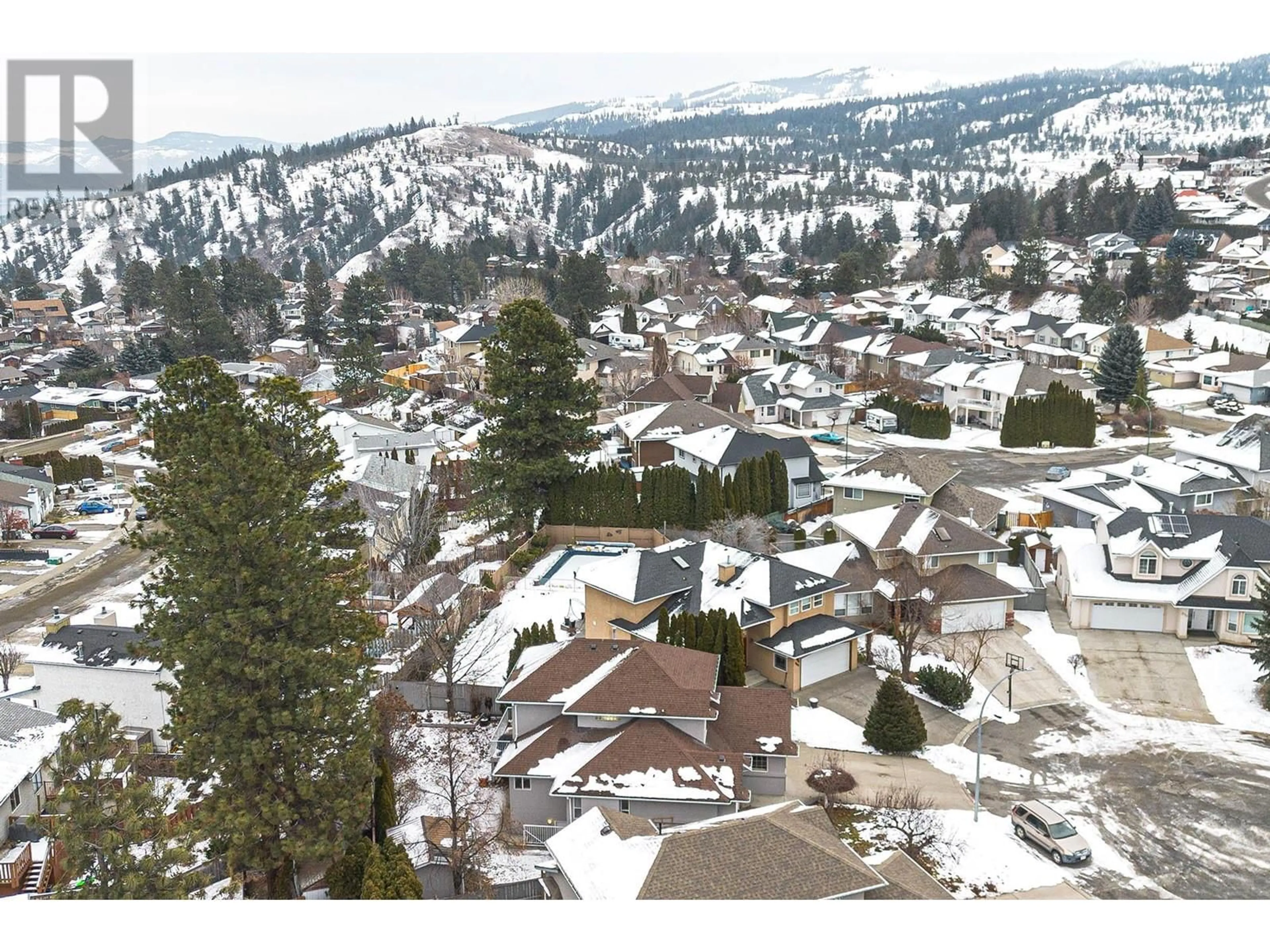 A pic from outside/outdoor area/front of a property/back of a property/a pic from drone, mountain view for 390 sunhill Court, Kamloops British Columbia V2E2P4