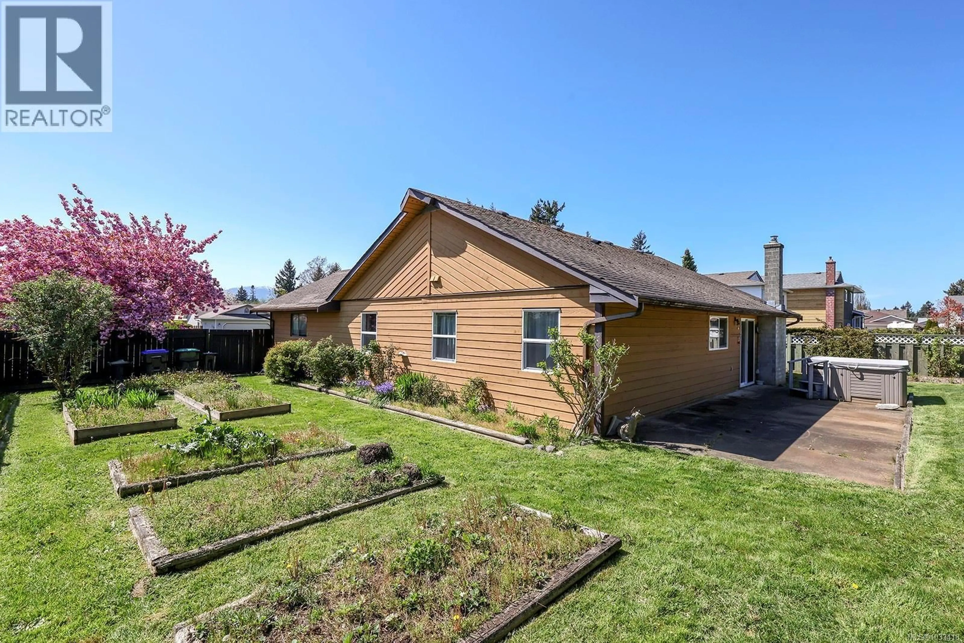 Unknown for 4648 VALECOURT CRESCENT, Courtenay British Columbia V9N7W6