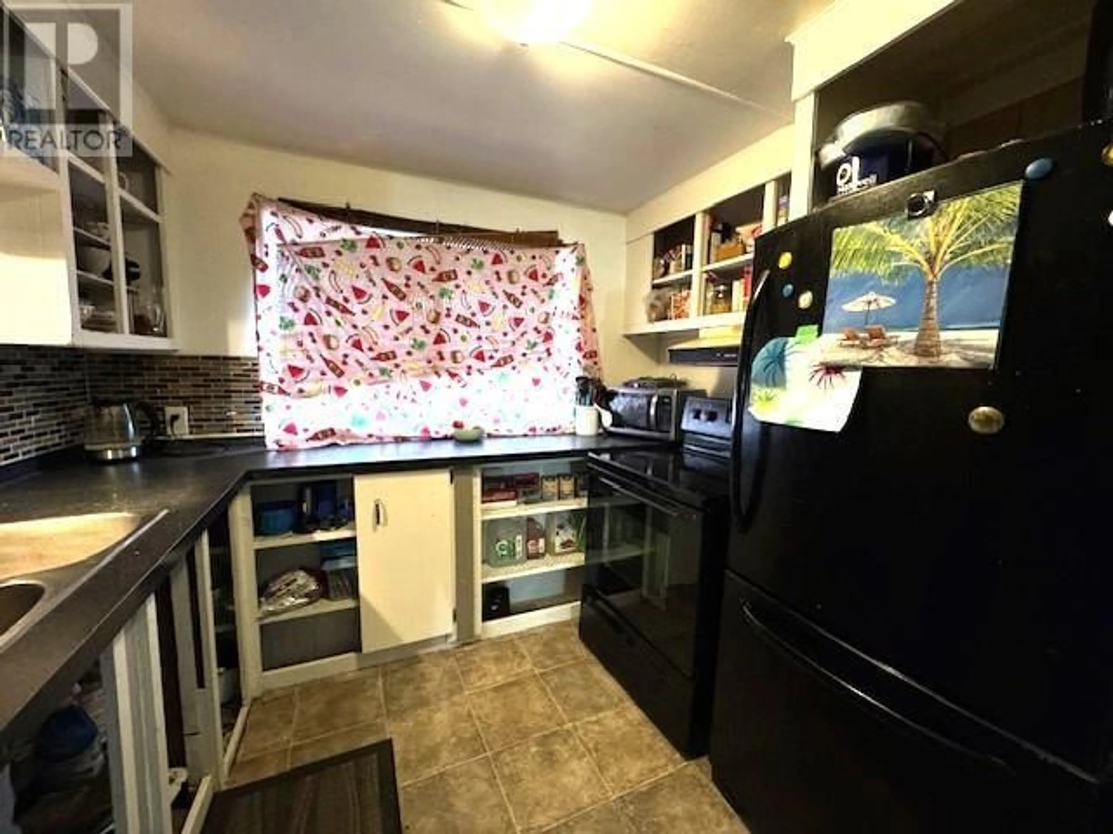 Standard kitchen, unknown for 1860 Boucherie Road Unit# 17, Westbank British Columbia V4T1Z9