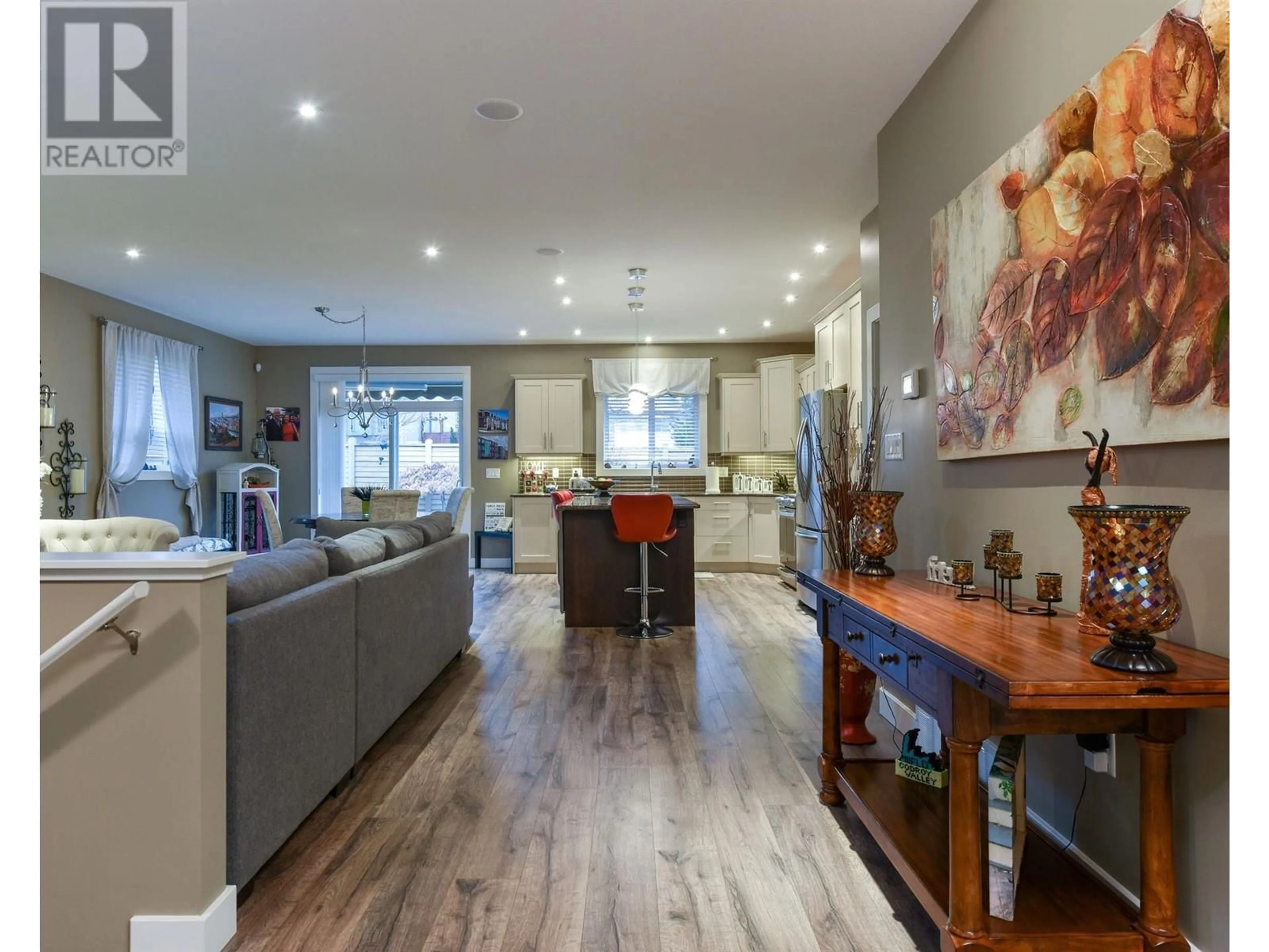 Open concept kitchen, wood/laminate floor for 148 - 170 STOCKS CRESCENT, Penticton British Columbia V2A9C6