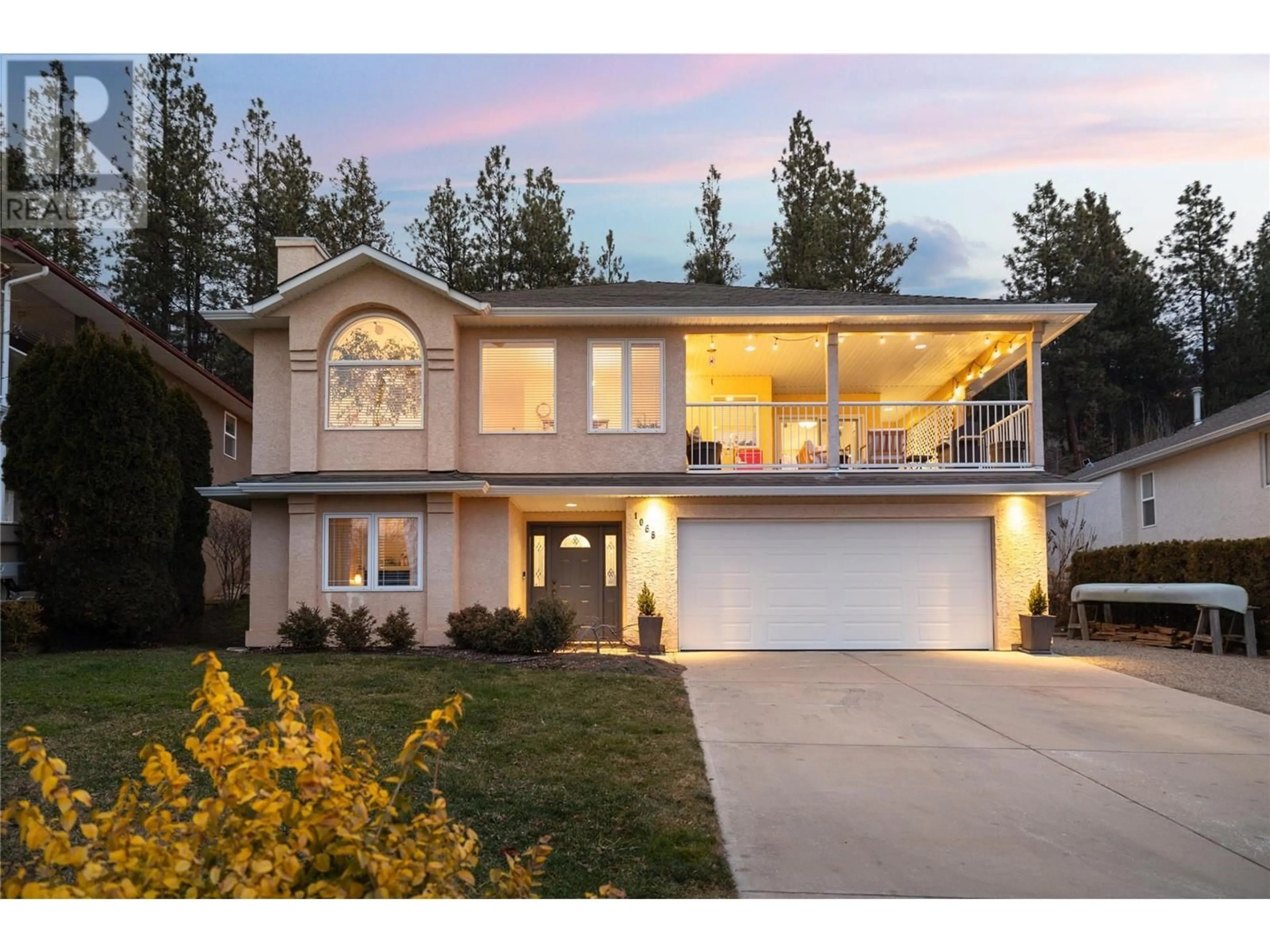 Home with vinyl exterior material, mountain view for 1068 Caledonia Way, West Kelowna British Columbia V1Z3N7