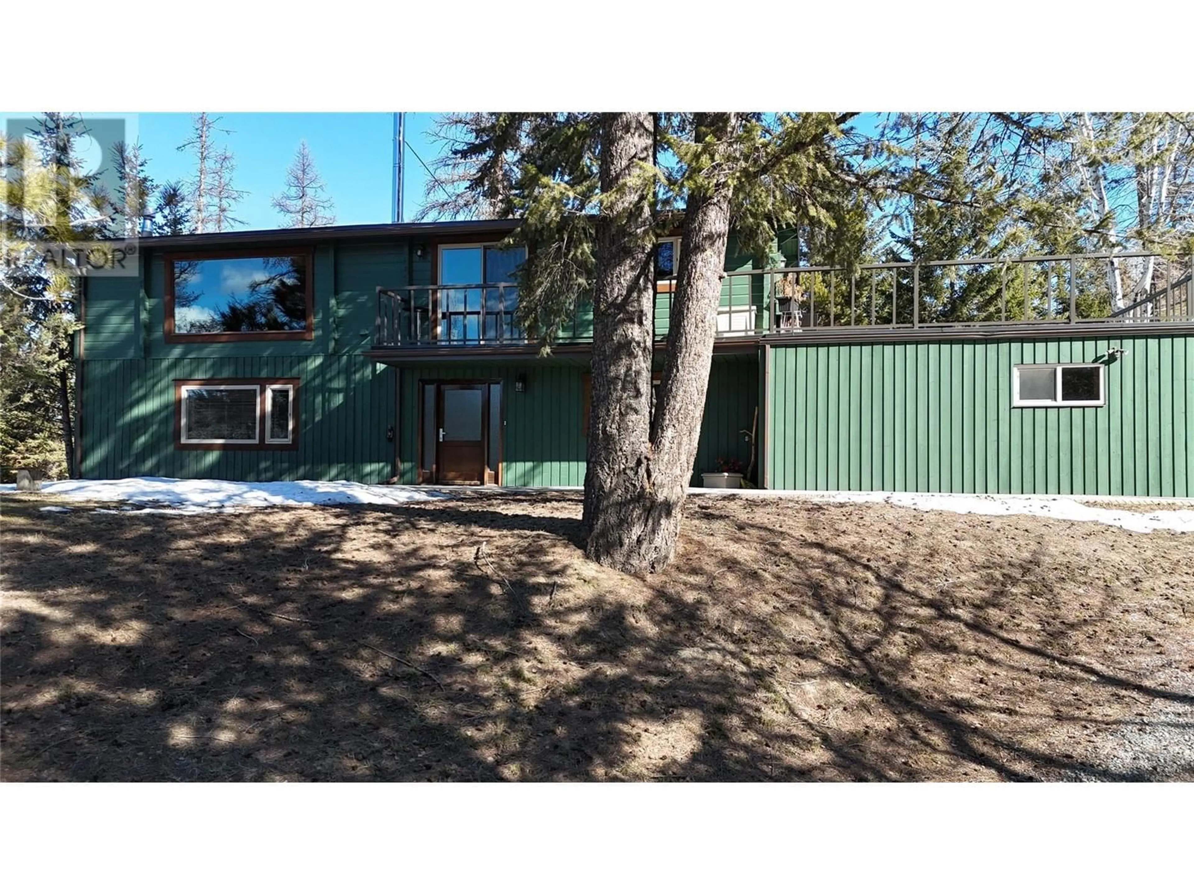 A pic from outside/outdoor area/front of a property/back of a property/a pic from drone, unknown for 3450 SILVER SPRING DRIVE, Cranbrook British Columbia V1C6X8