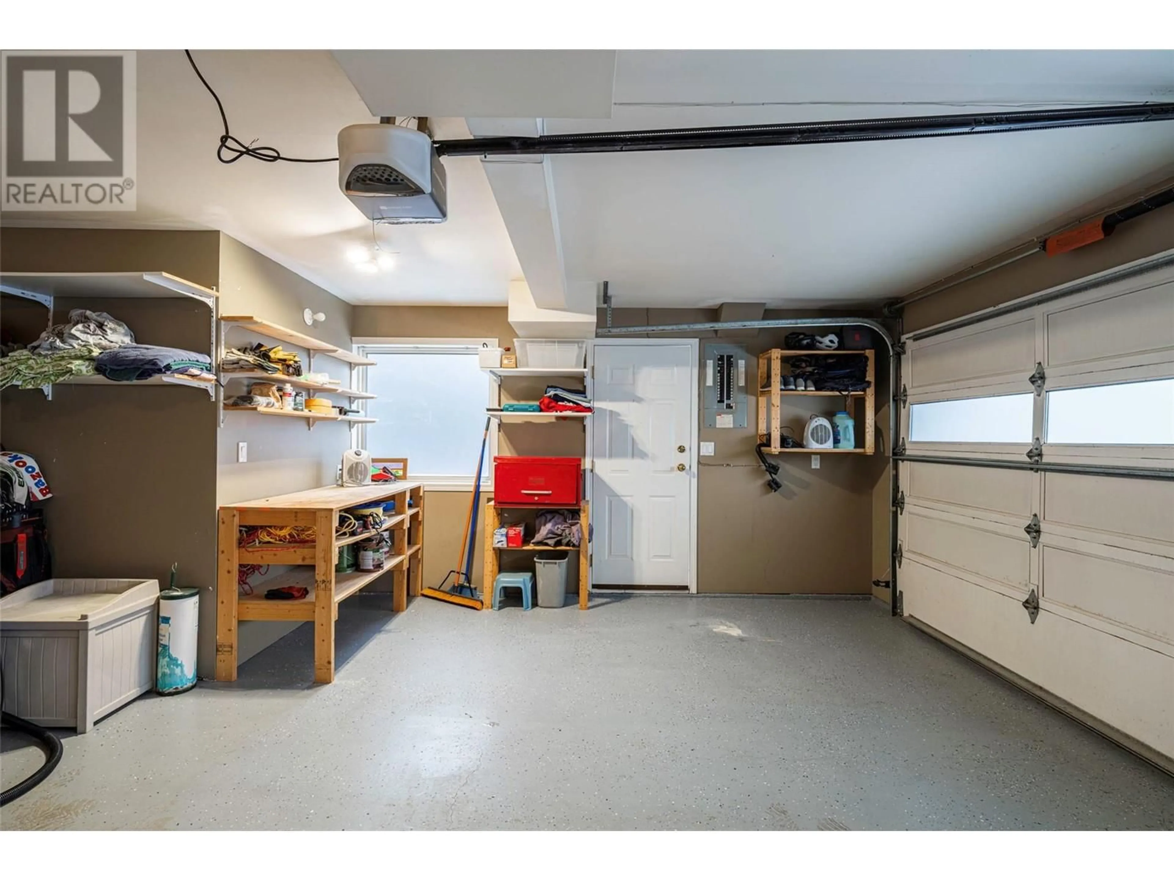 Indoor garage for 6769 FOOTHILLS DRIVE, Vernon British Columbia V1B2Y3