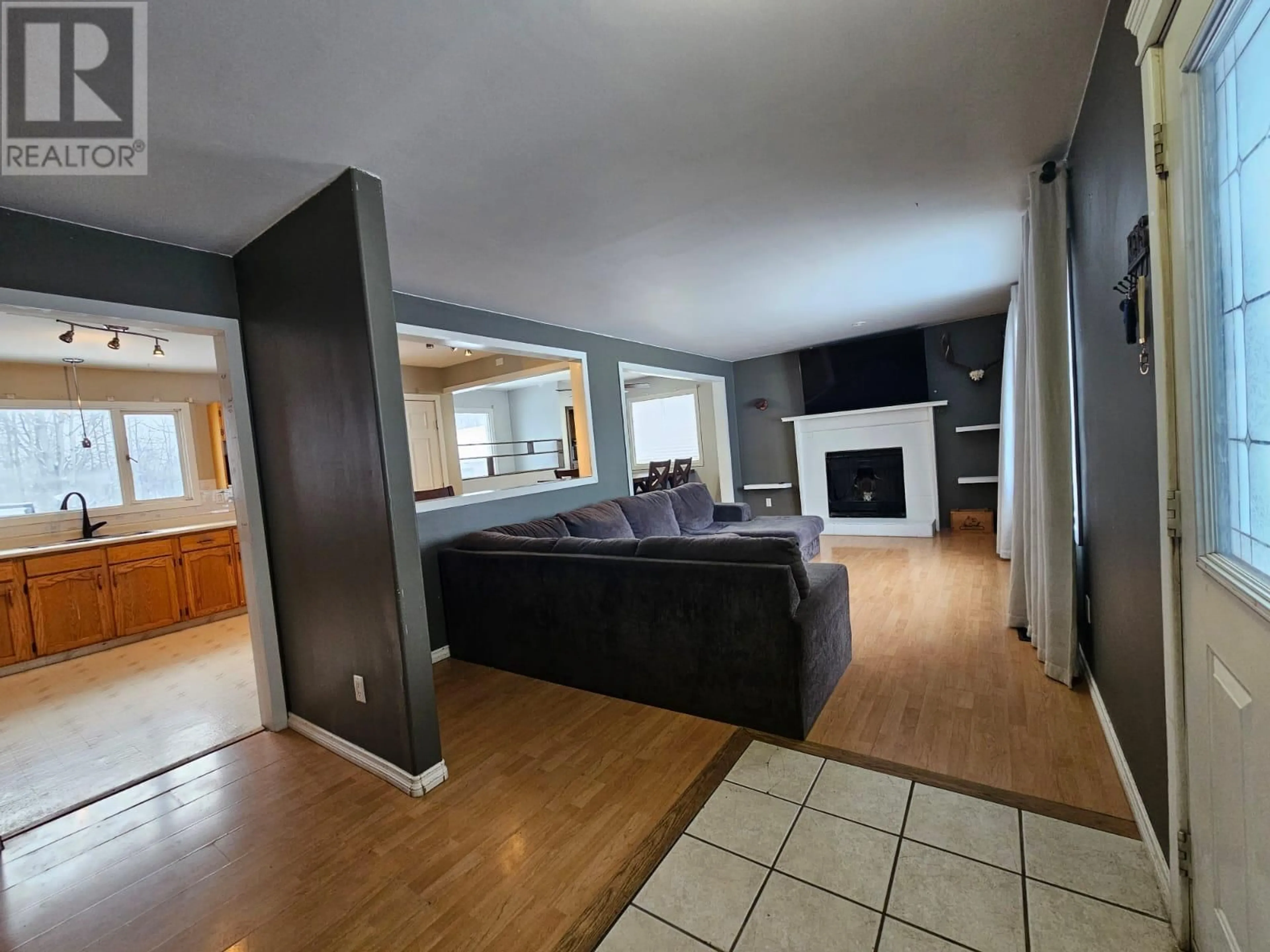 A pic of a room for 4408 50A NE AVENUE, Chetwynd British Columbia V0C1J0