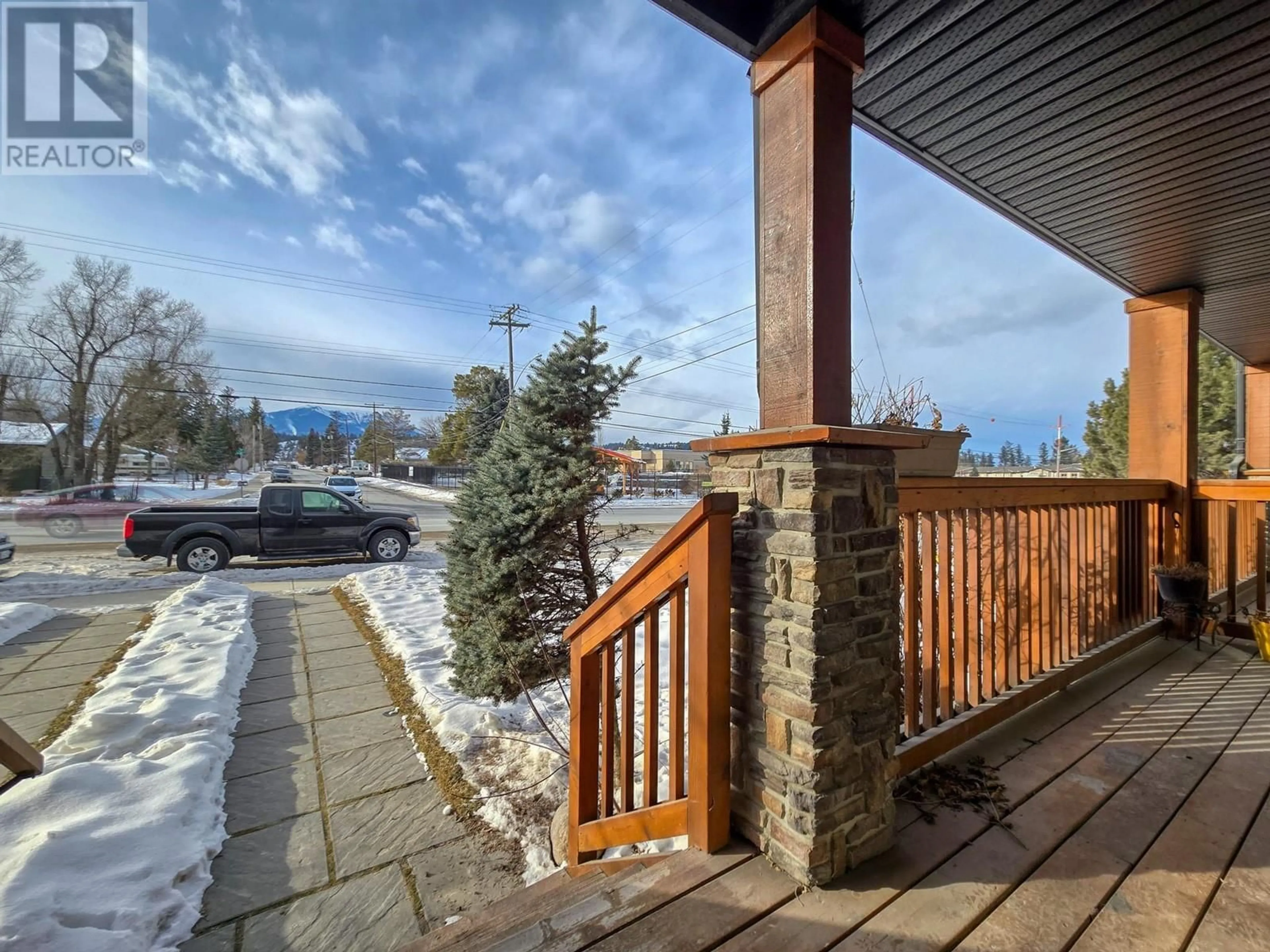 Patio, water/lake/river/ocean view for 1000 9th Street Unit# 8, Invermere British Columbia V0A1K0