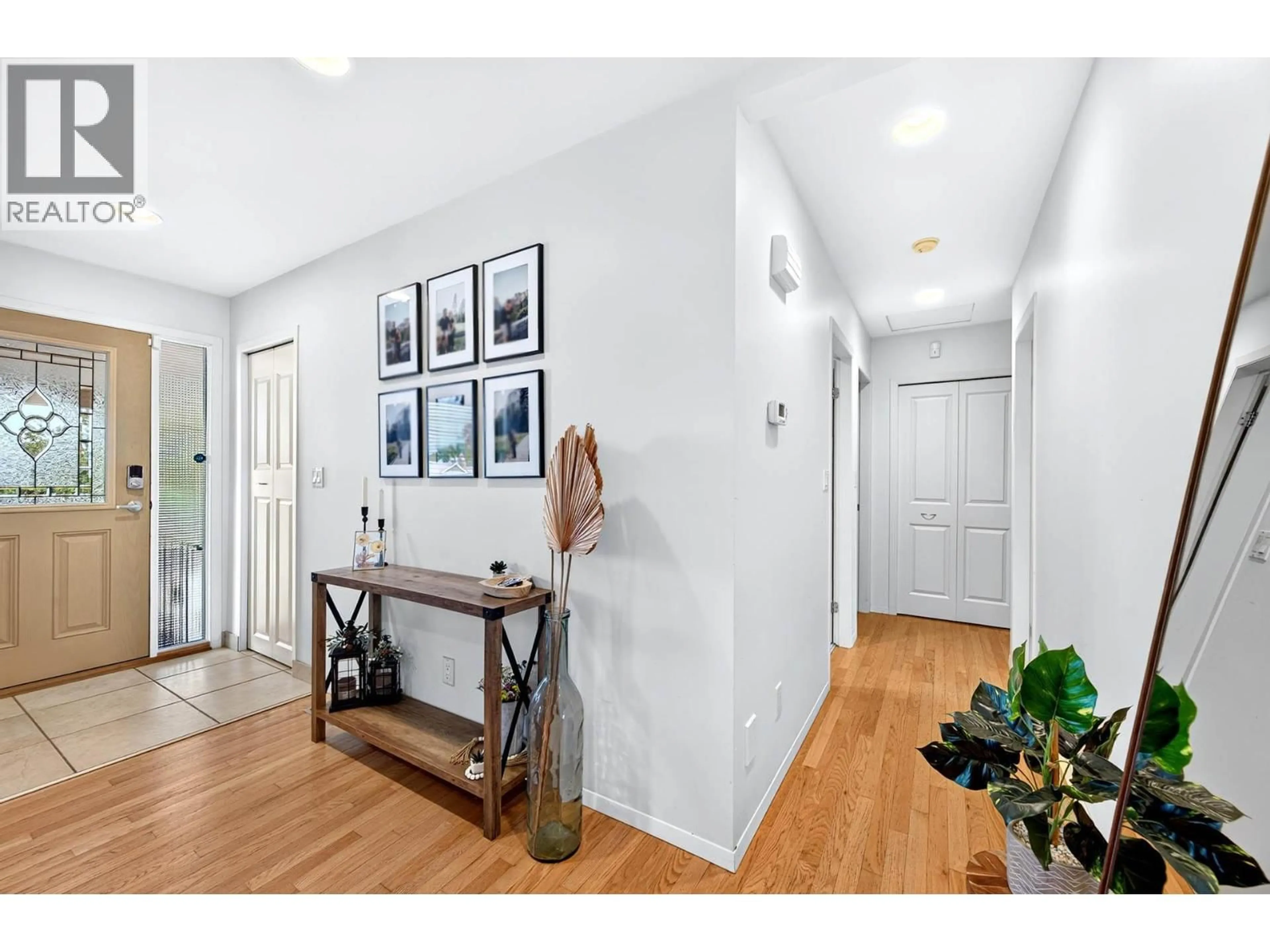 Indoor entryway for 233 MONMOUTH DRIVE, Kamloops British Columbia V2E1L9