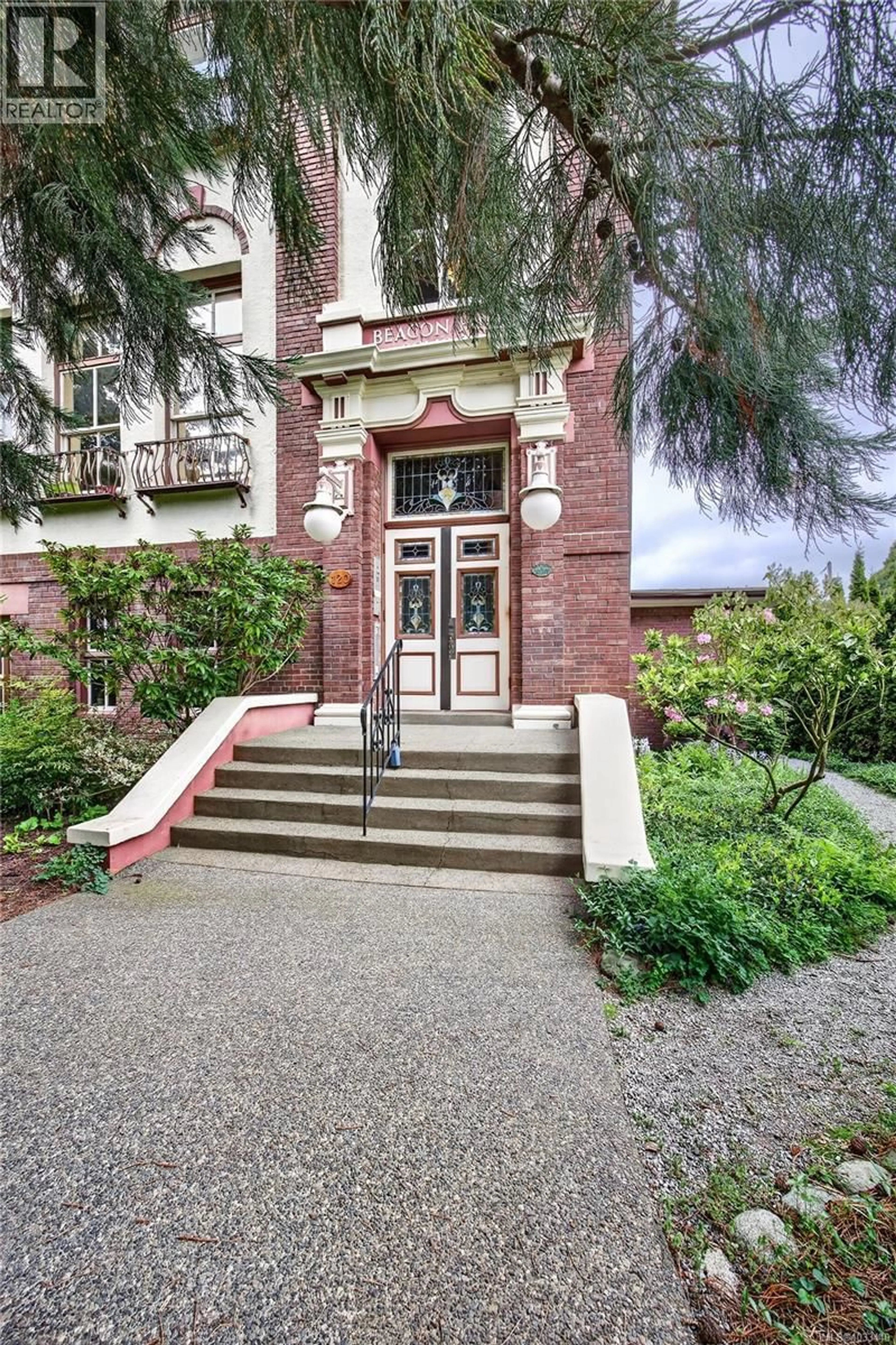 Unknown for 306 - 120 DOUGLAS STREET, Victoria British Columbia V8V2N9