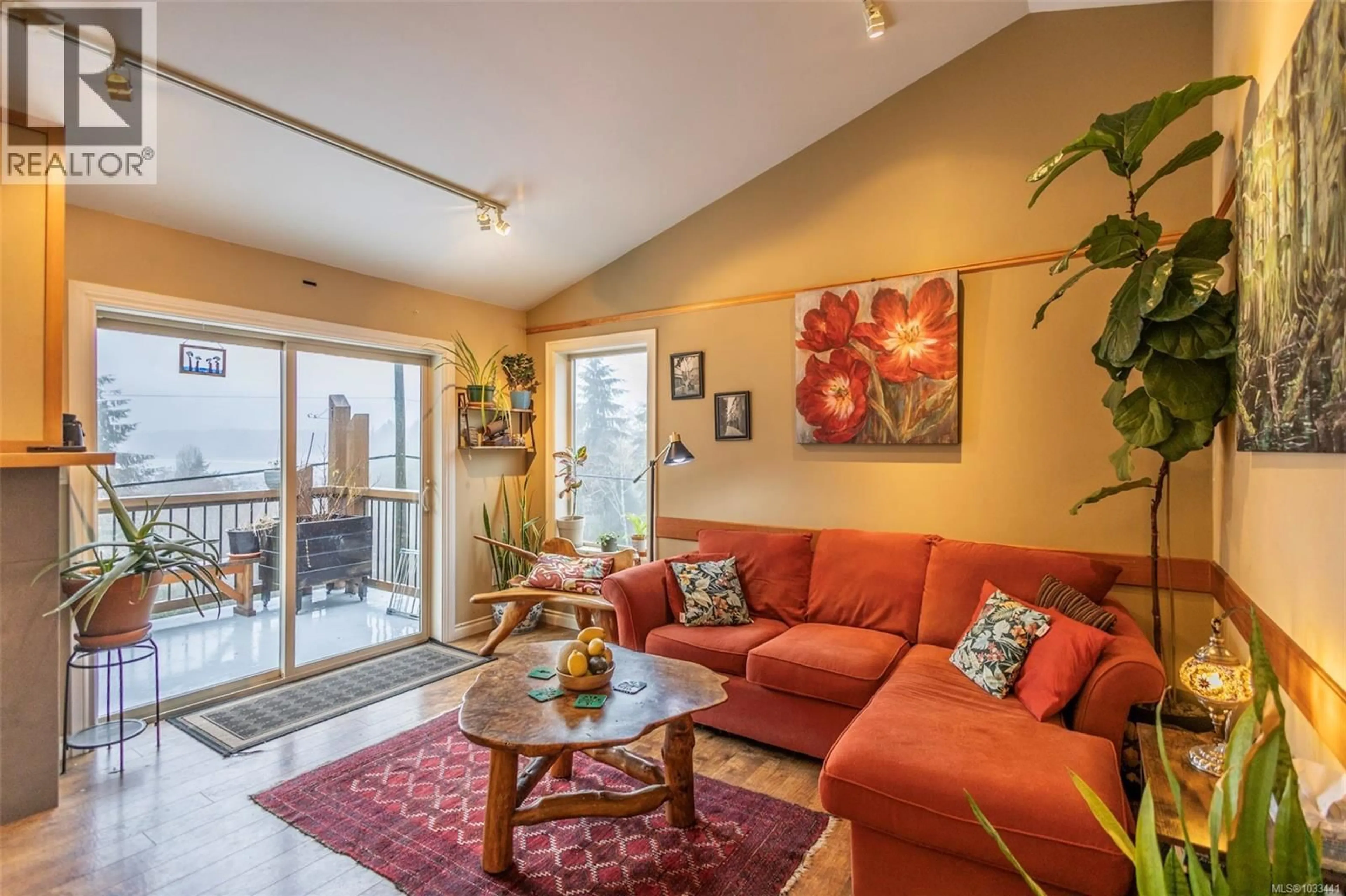 Living room with furniture, unknown for B - 16990 WICKANNINISH ROAD, Port Renfrew British Columbia V0S1K0