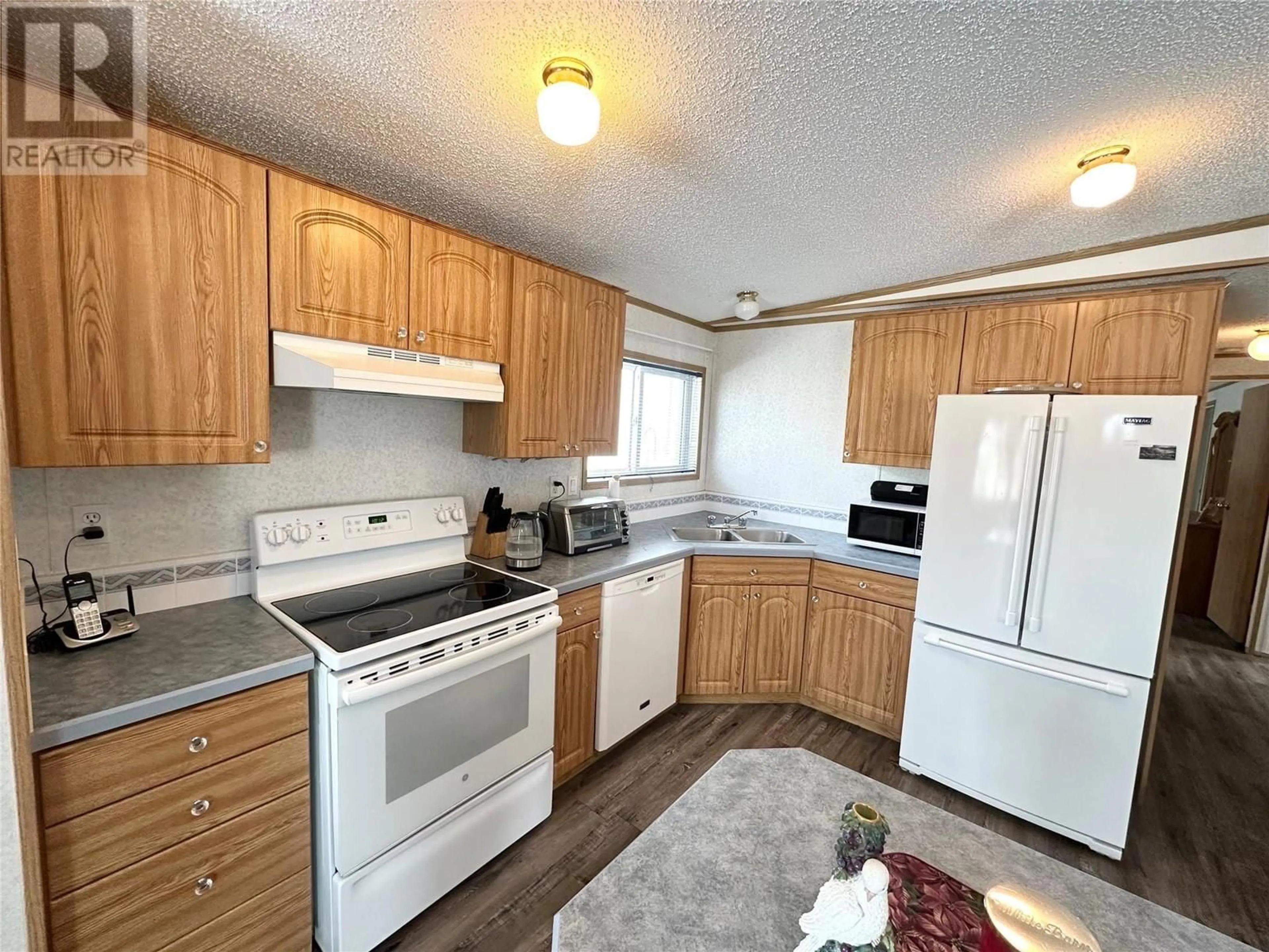 Standard kitchen, unknown for 2776 Clapperton Avenue Unit# 61, Merritt British Columbia V1K1G5