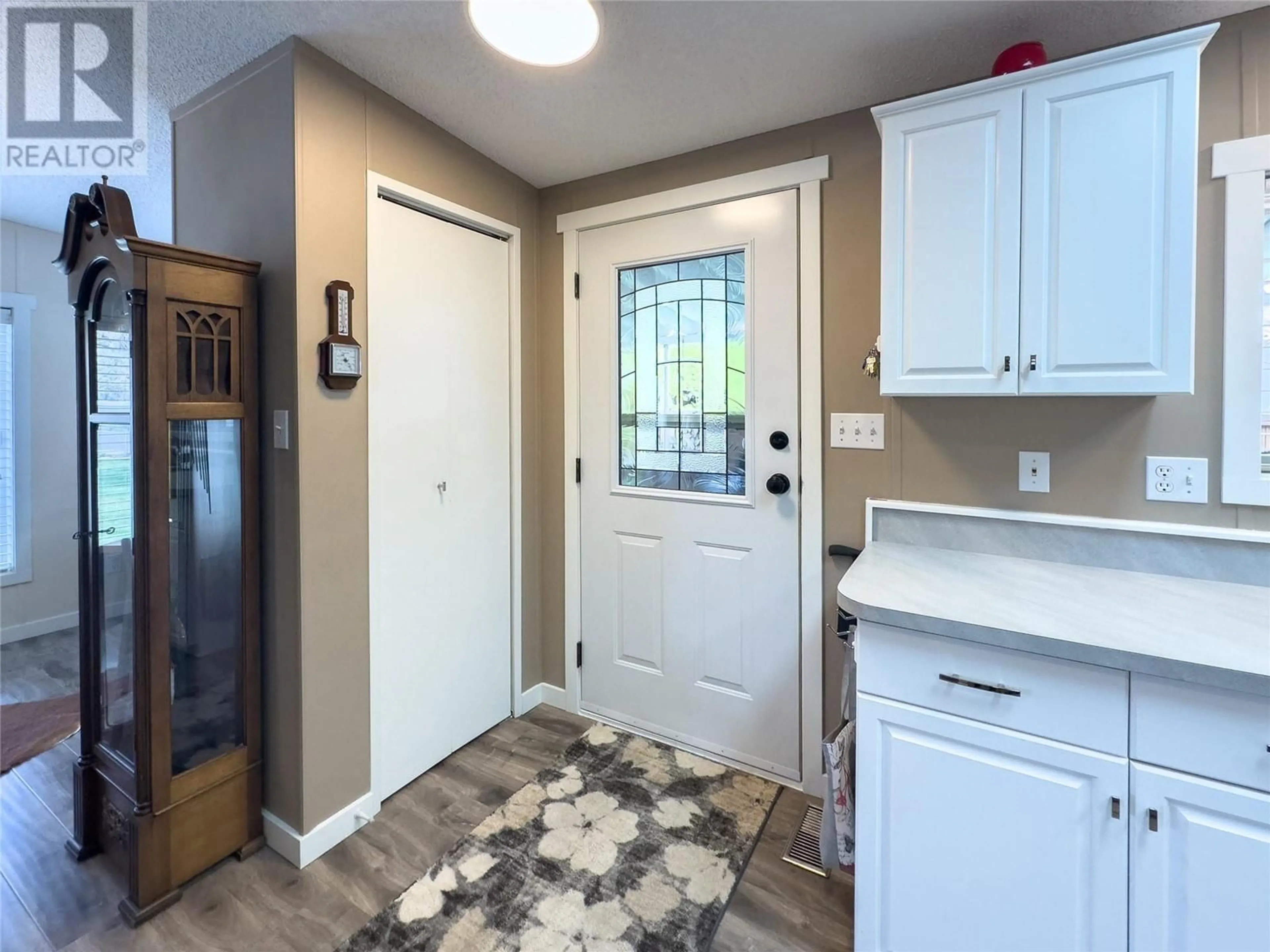 Indoor entryway for 2401 Ord Road Unit# 34, Kamloops British Columbia V2B7V8