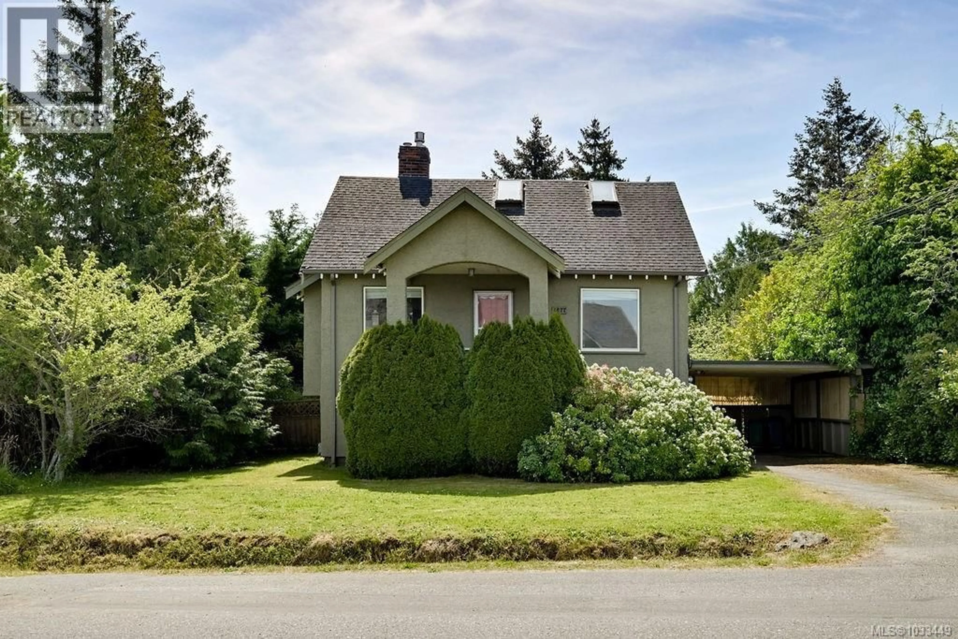Home with vinyl exterior material, street for 1877 SAN PEDRO AVENUE, Saanich British Columbia V8N2G7