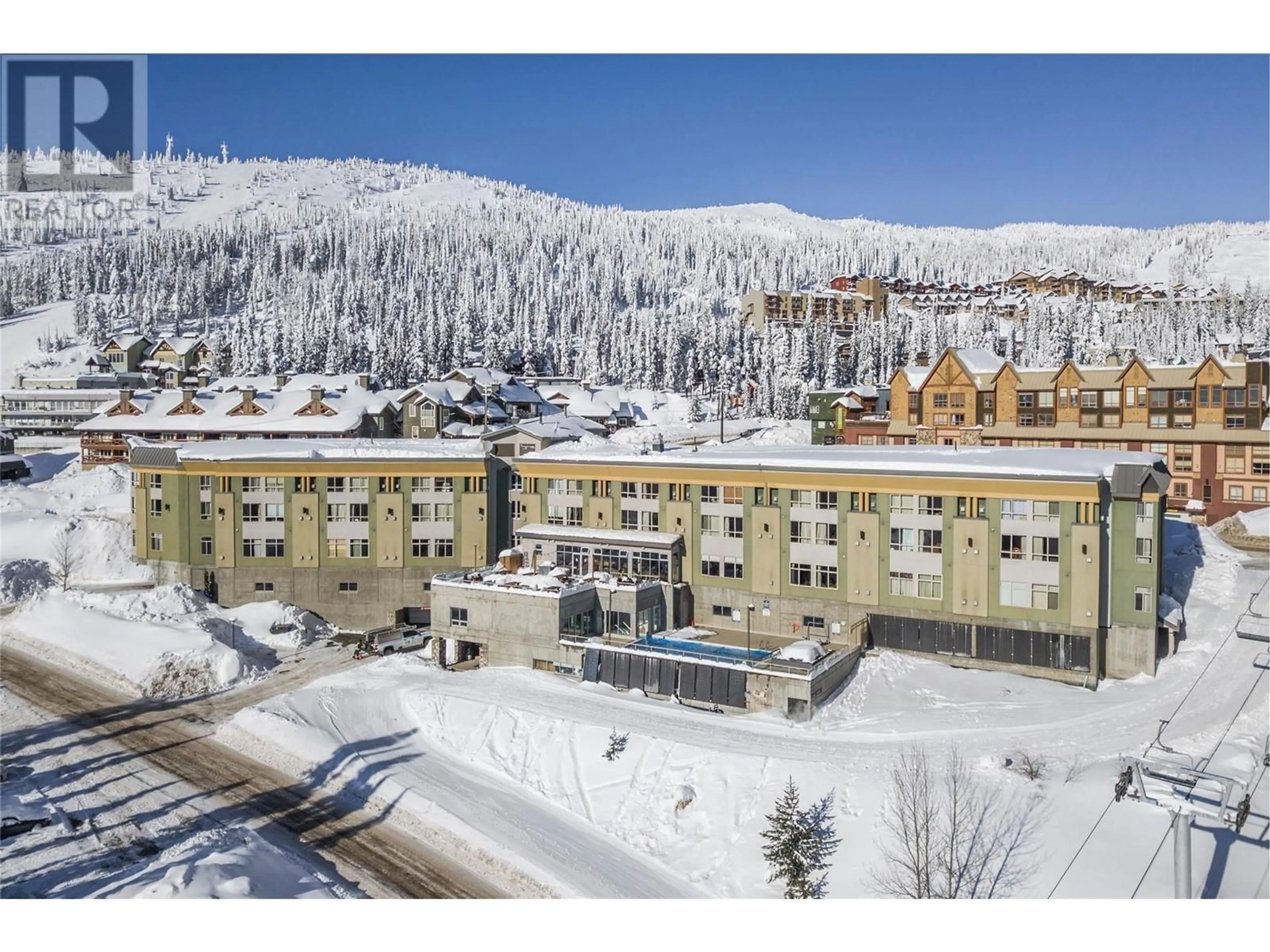 A pic from outside/outdoor area/front of a property/back of a property/a pic from drone, mountain view for 5340 Big White Road Unit# 327, Big White British Columbia V1P1P3