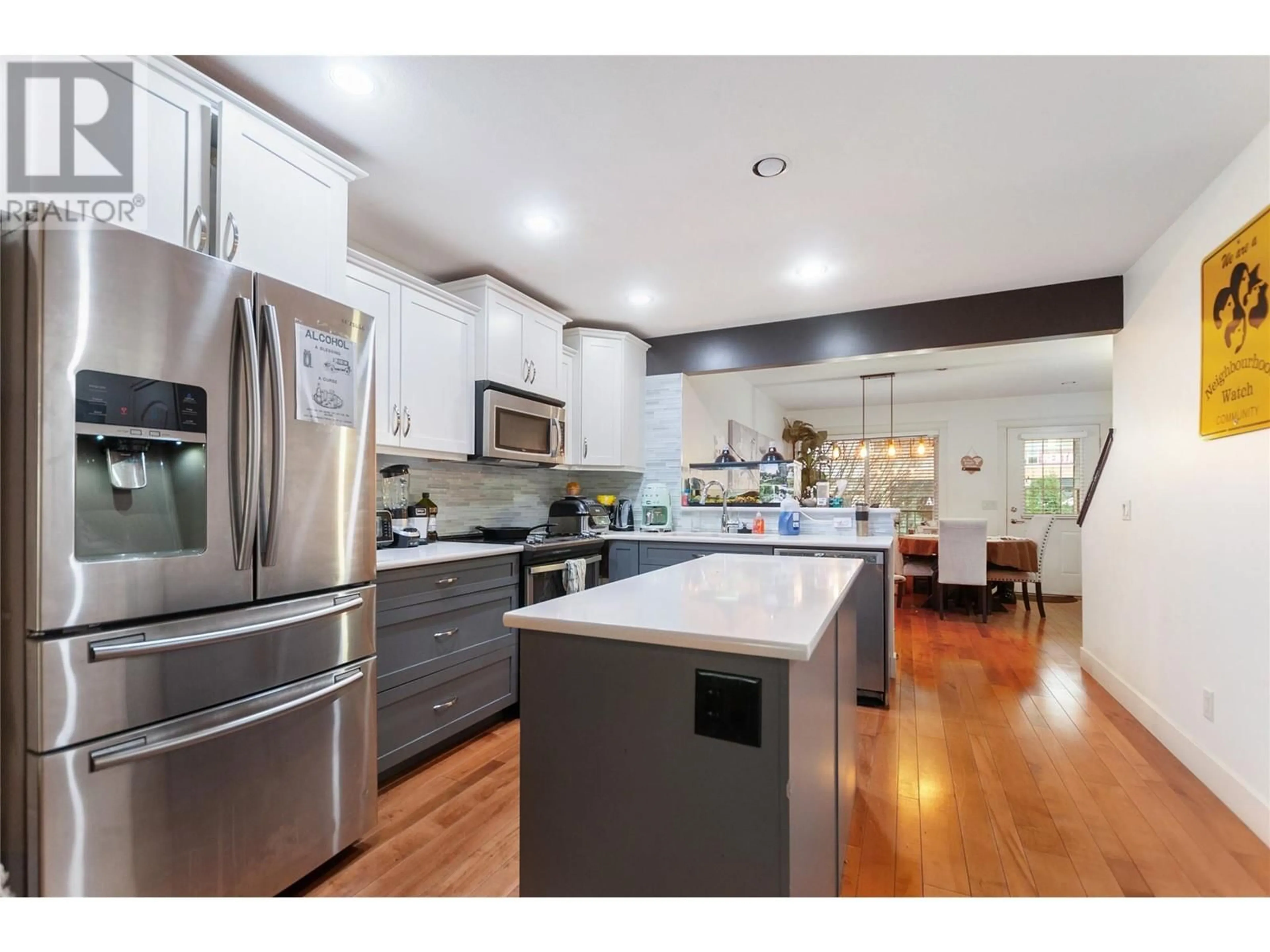 Open concept kitchen, unknown for 741 CLEMENT AVENUE, Kelowna British Columbia V1Y7C9