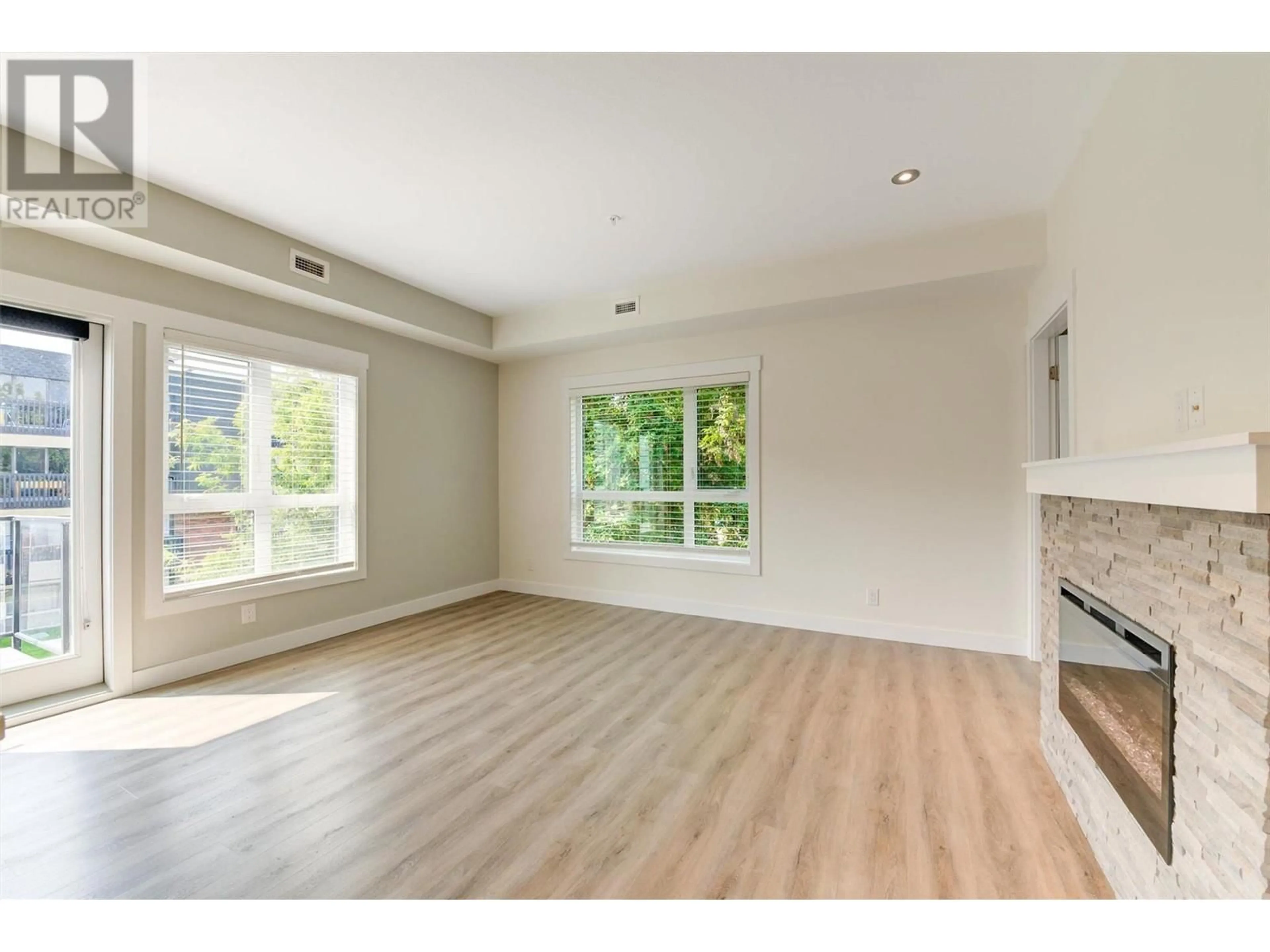 A pic of a room for 209 - 1883 WATER STREET, Kelowna British Columbia V1Y1K4
