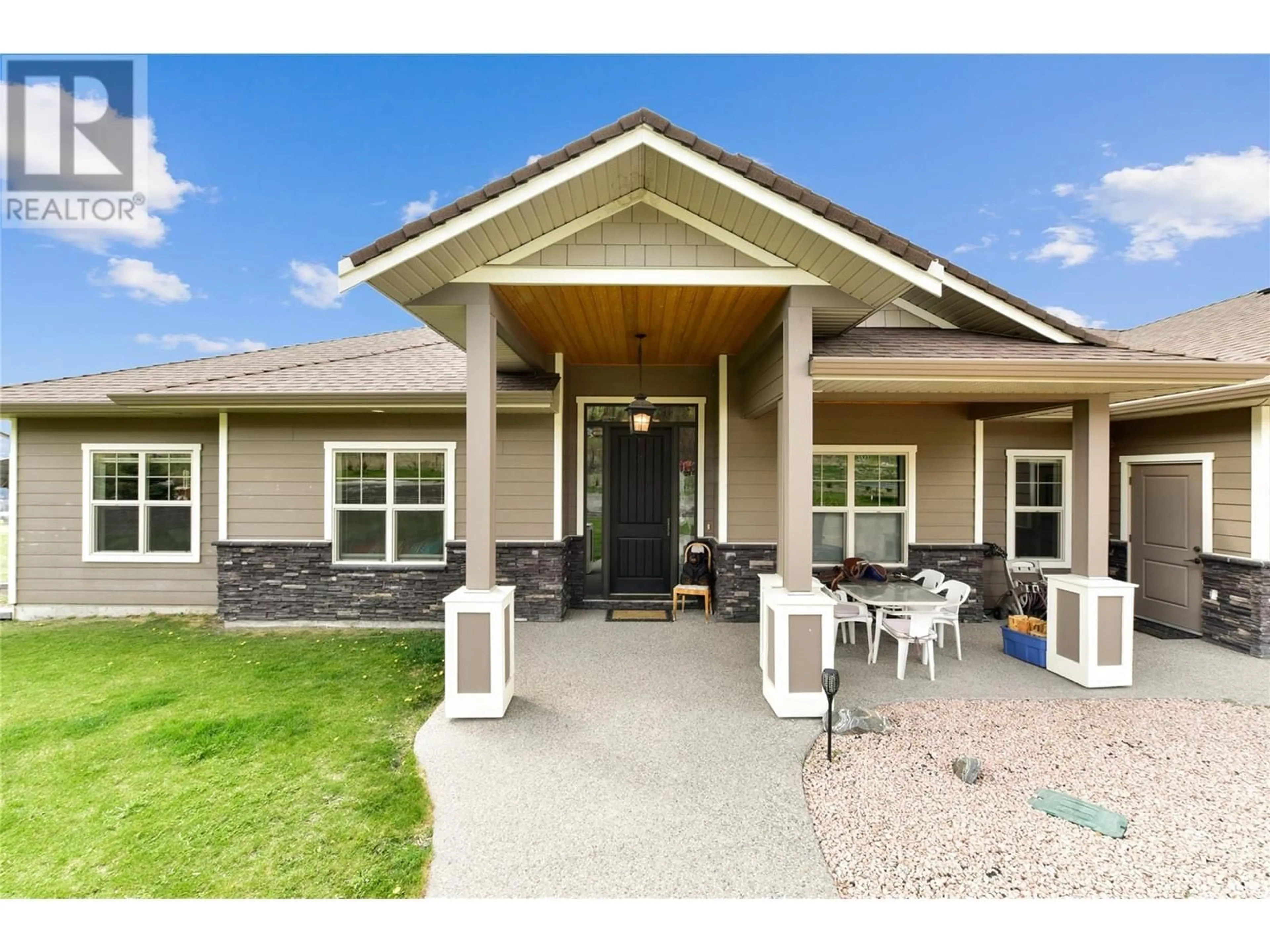 Home with vinyl exterior material, unknown for 12435 OYAMA ROAD, Lake Country British Columbia V4V2A4