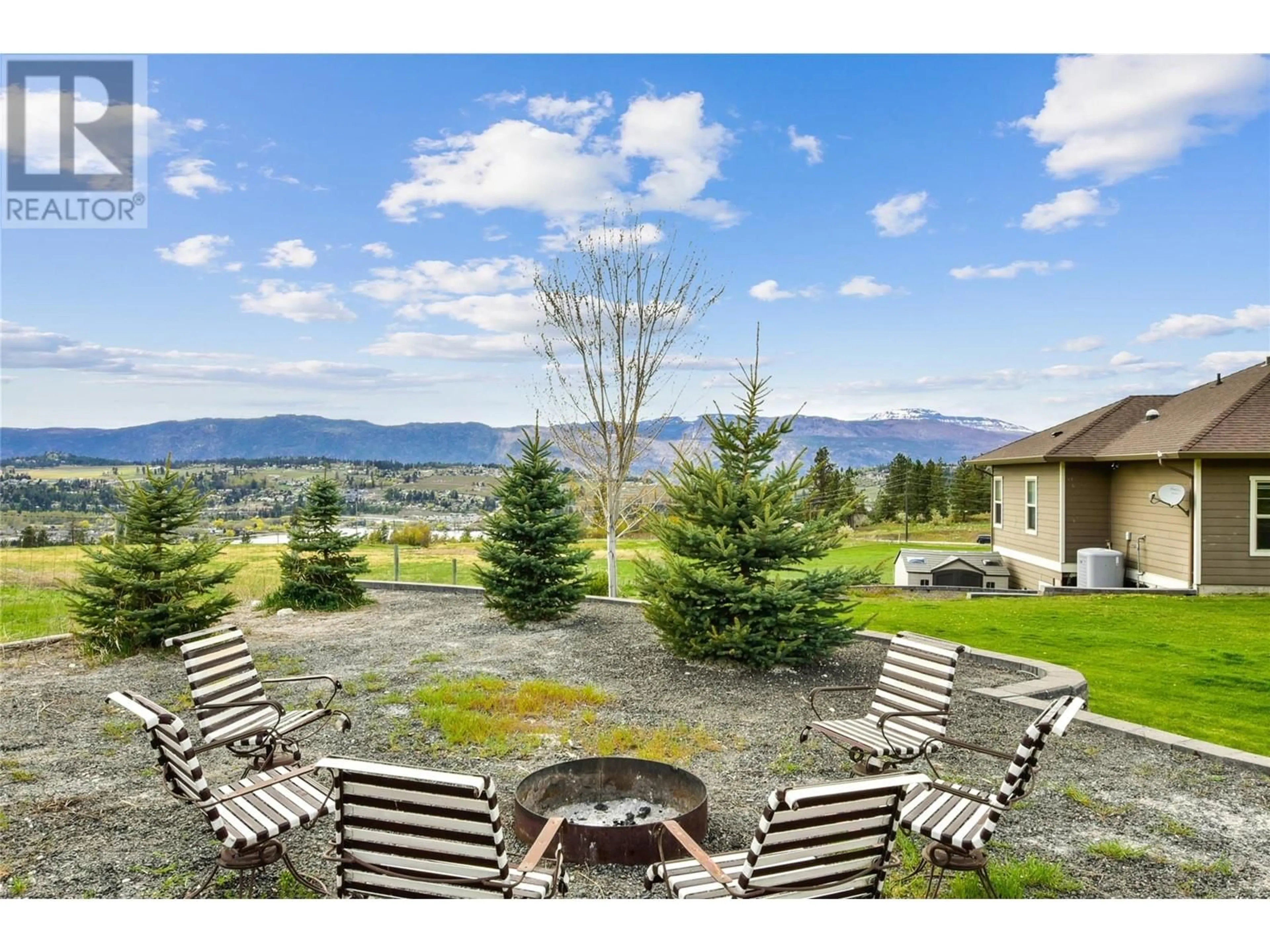 Patio, mountain view for 12435 Oyama Road, Lake Country British Columbia V4V2A4