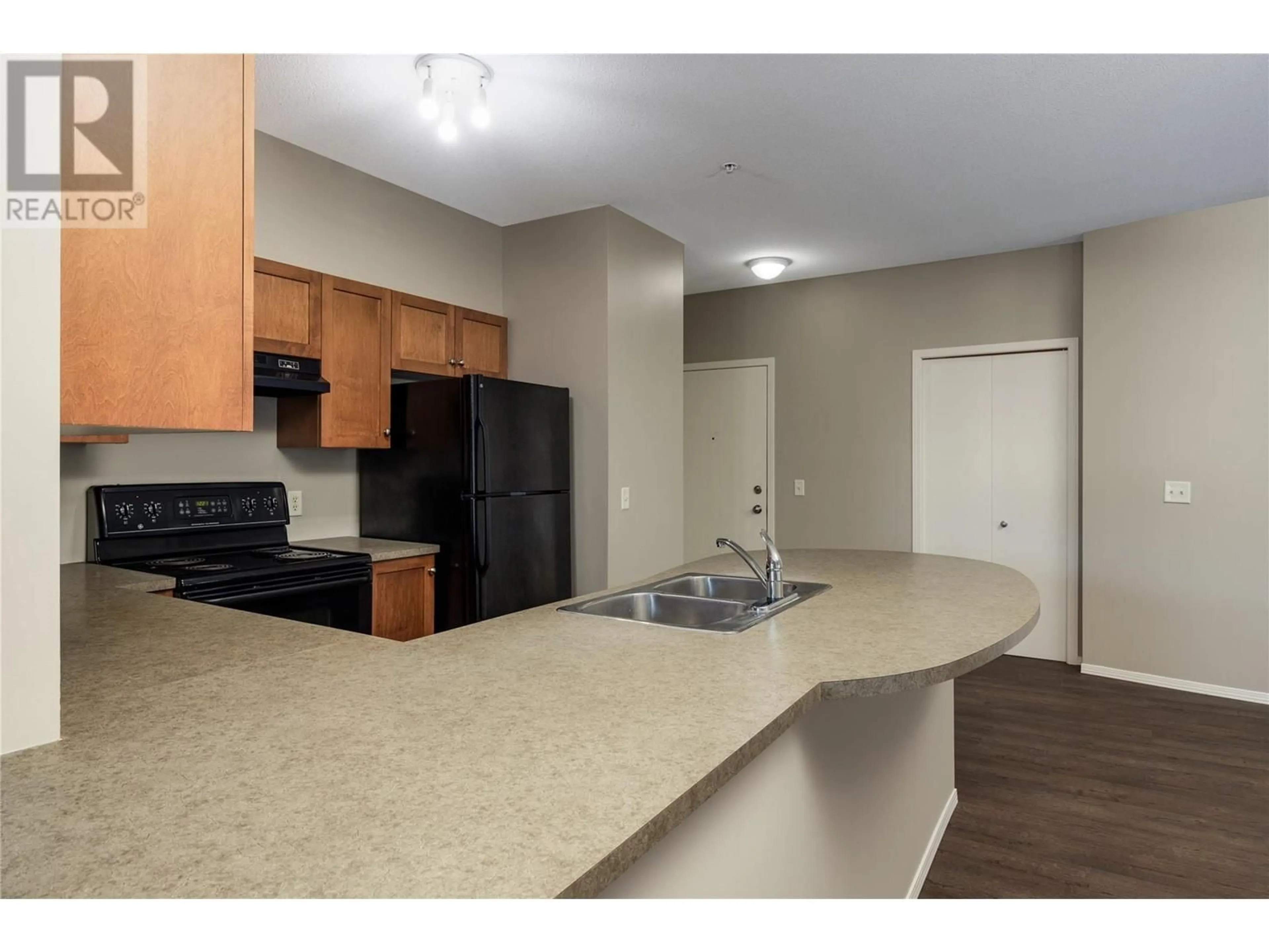 Standard kitchen, unknown for 1207 - 3168 VIA CENTRALE DRIVE, Kelowna British Columbia V1V2R6