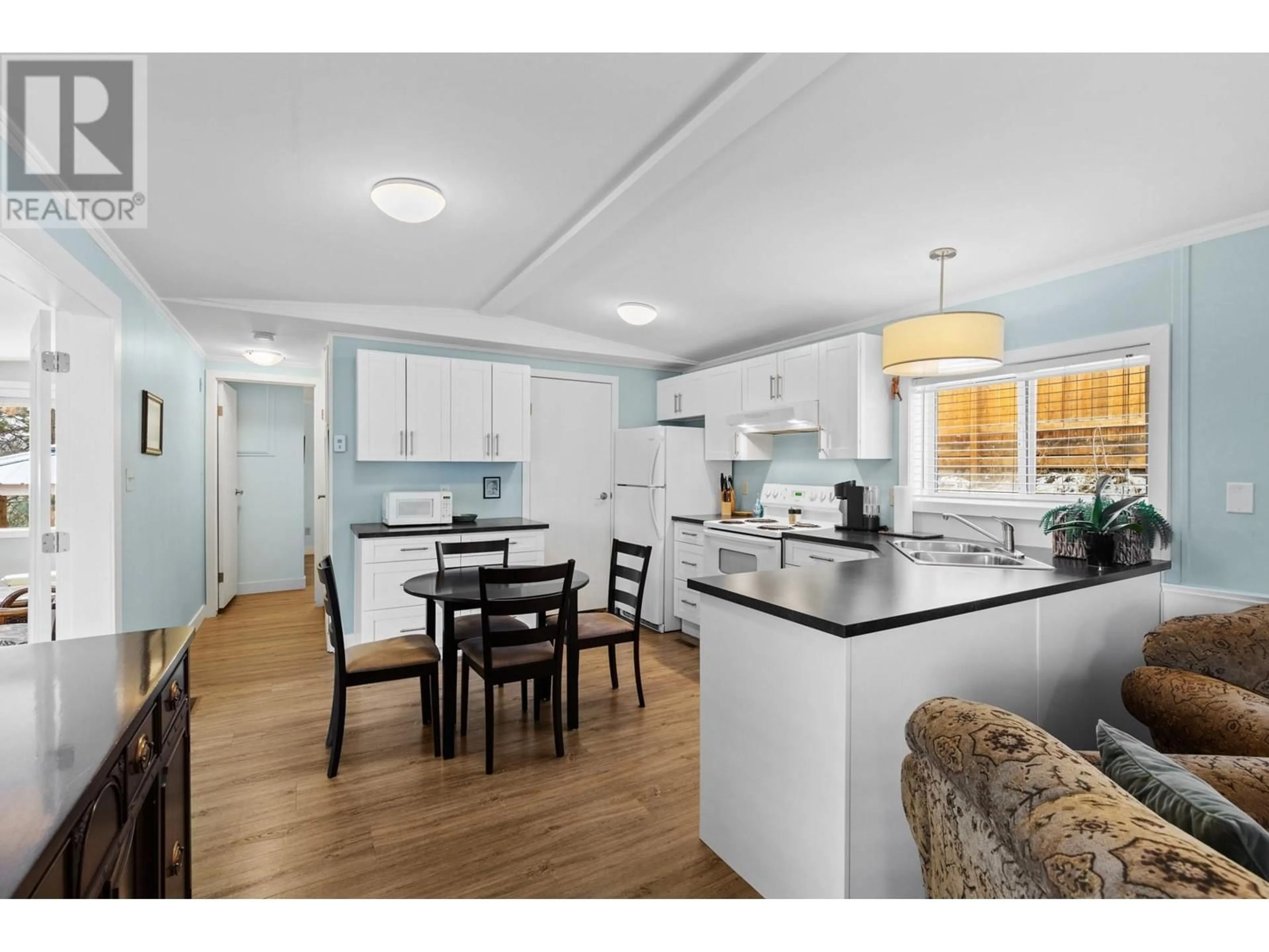 Open concept kitchen, unknown for 1750 Lenz Road Unit# 54, West Kelowna British Columbia V1Z3N1