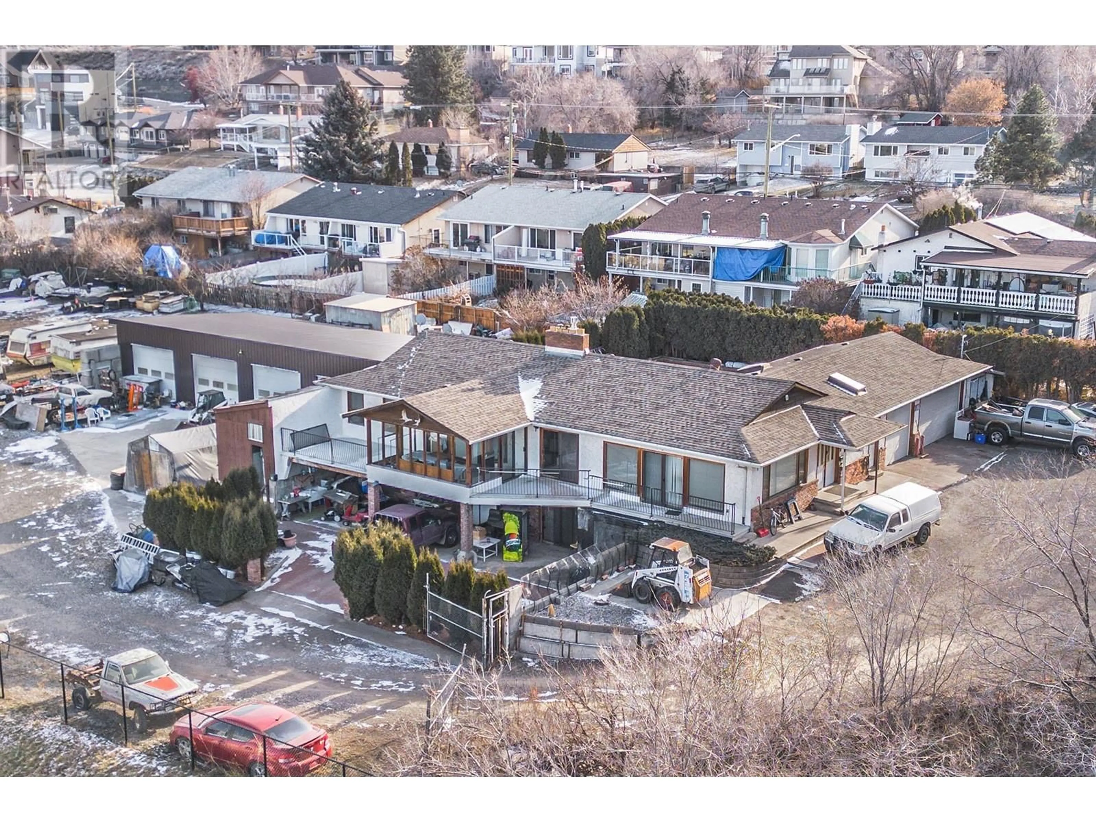 A pic from outside/outdoor area/front of a property/back of a property/a pic from drone, unknown for 964 FERNIE Road, Kamloops British Columbia V2C1B3