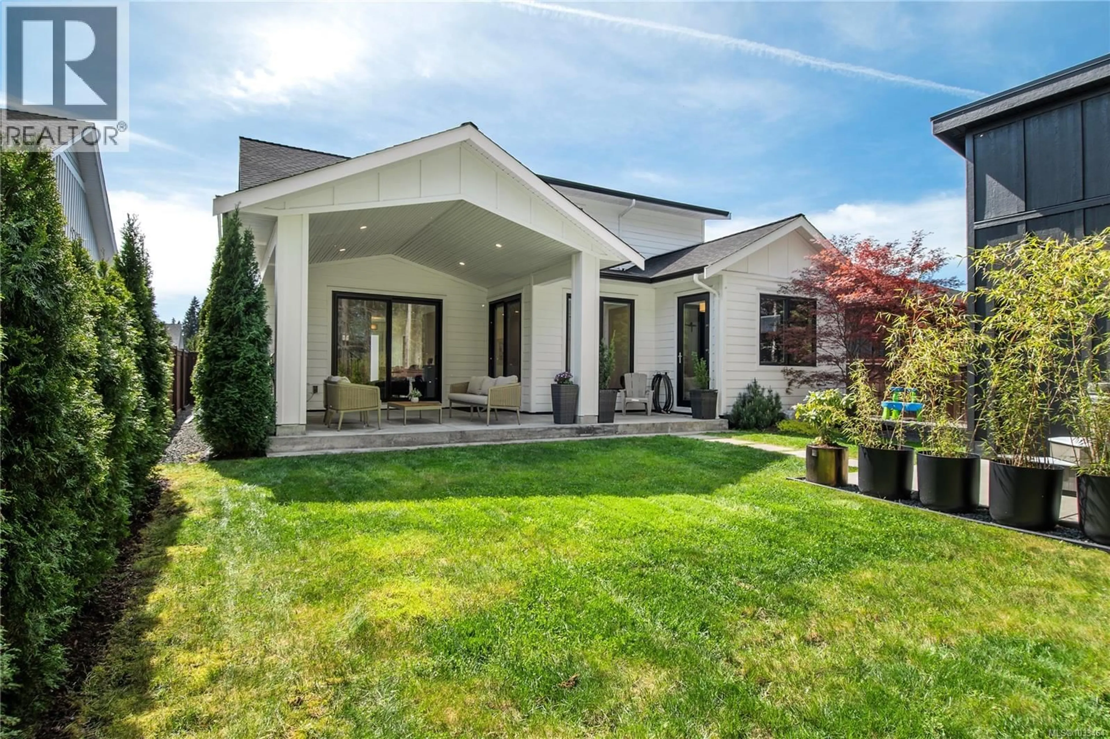 Home with vinyl exterior material, unknown for 746 SALAL STREET, Campbell River British Columbia V9H0E6